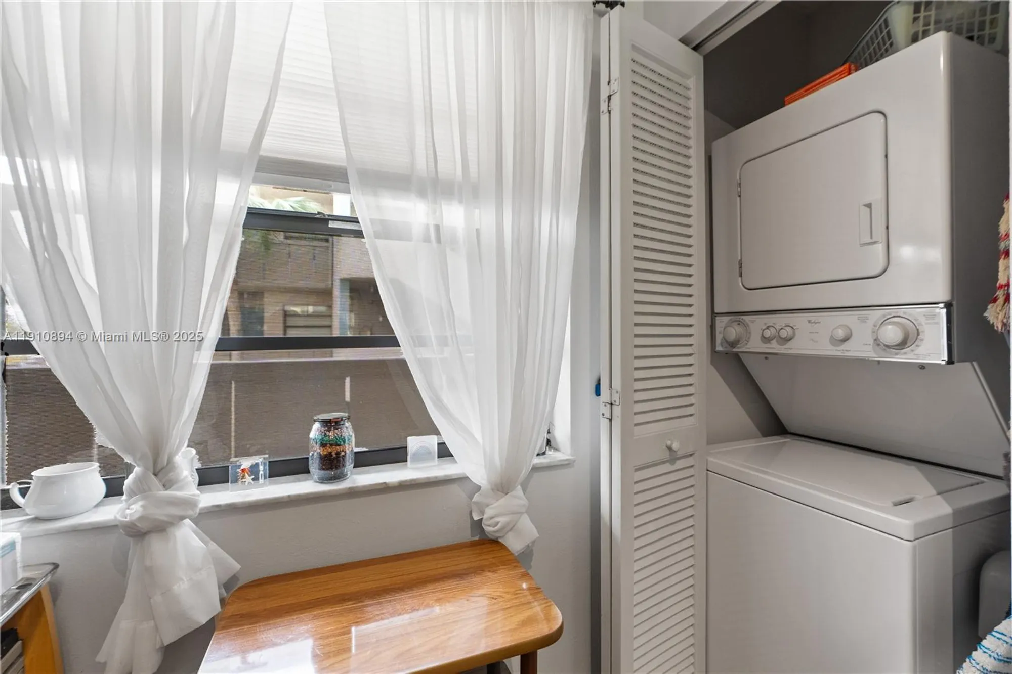 Property Slideshow image 39 of 63 | 1000 colony point cir apt 308, Pembroke Pines, FL, 33026