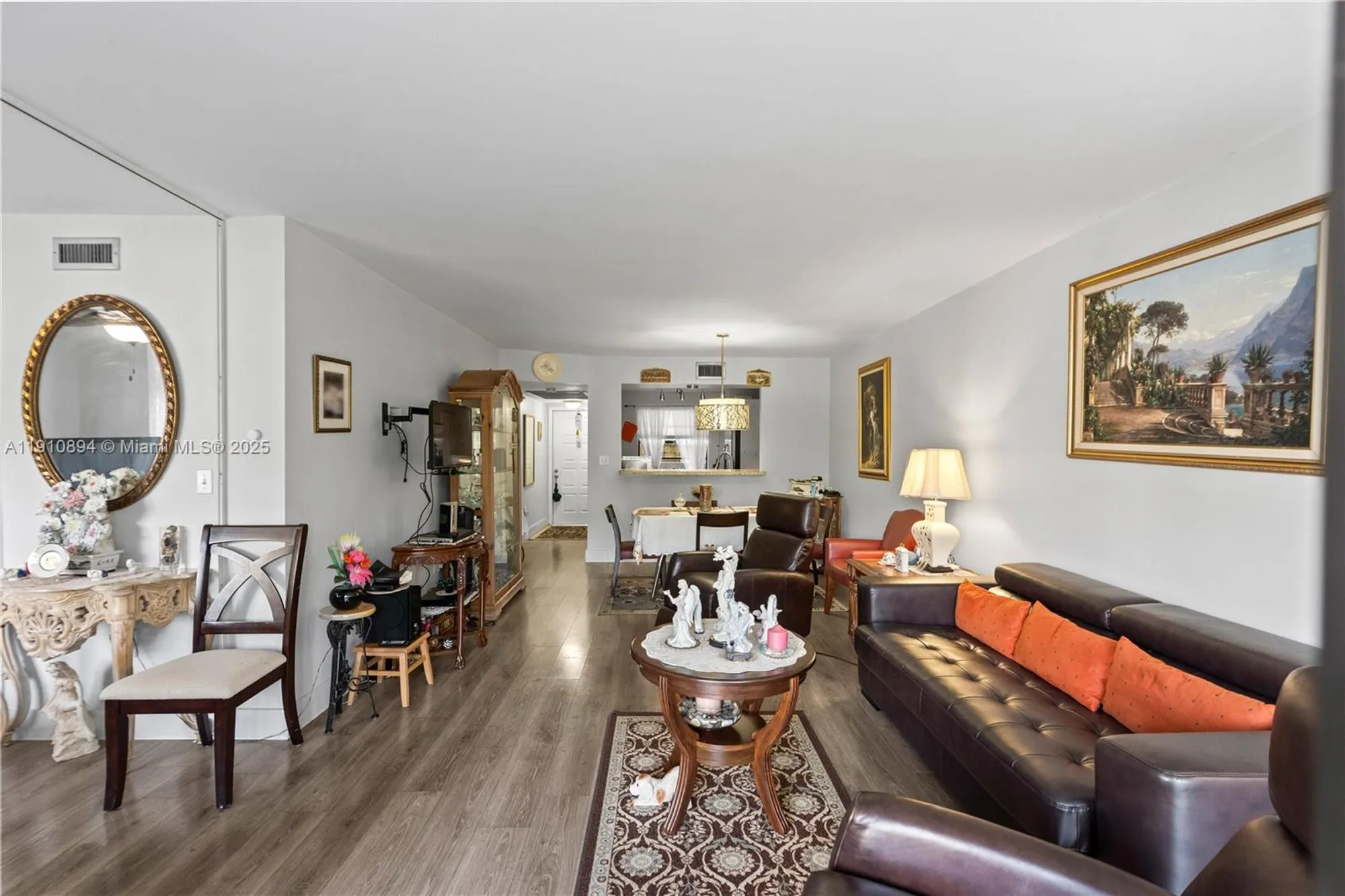 Property Slideshow image 3 of 63 | 1000 colony point cir apt 308, Pembroke Pines, FL, 33026