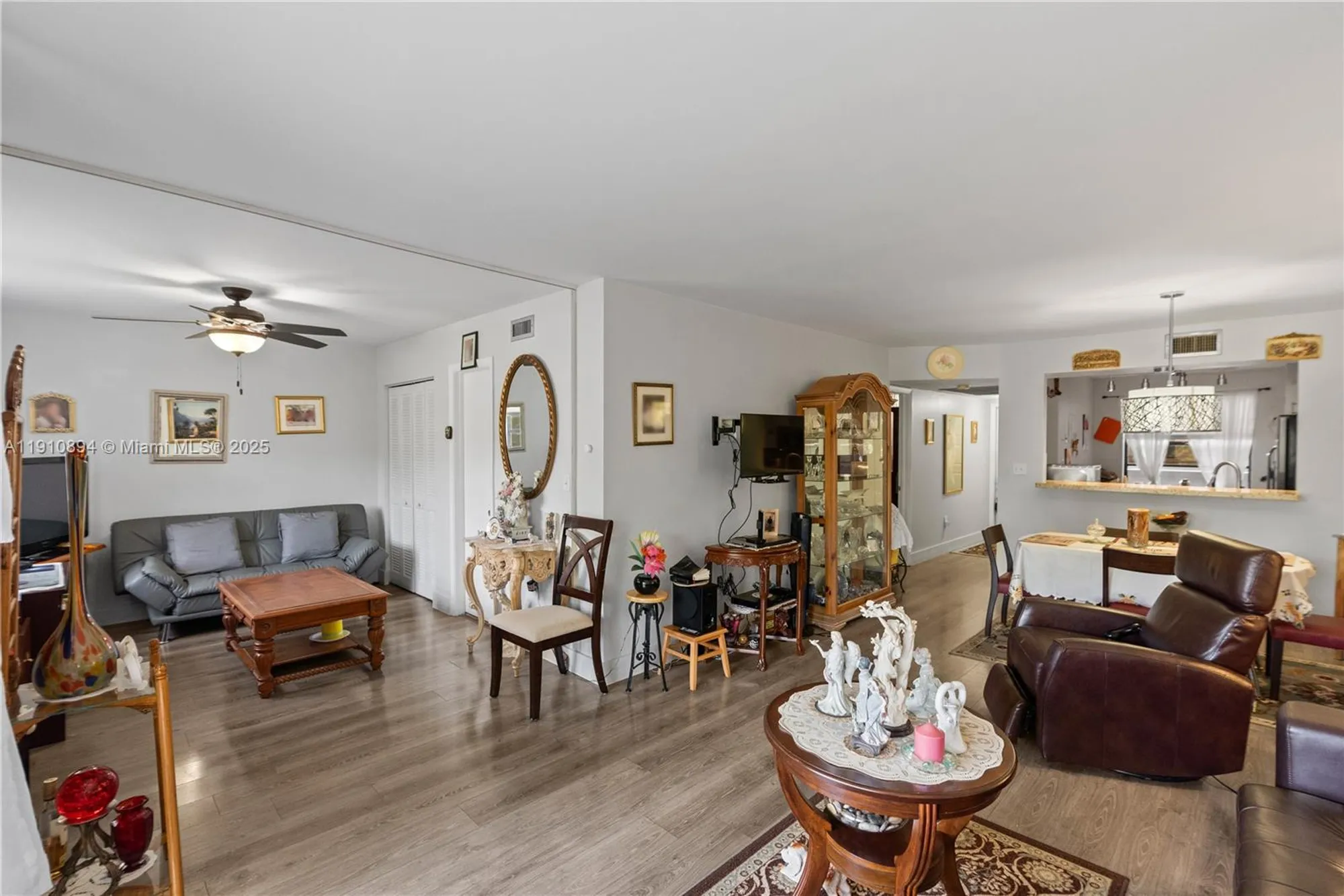 Property Slideshow image 41 of 63 | 1000 colony point cir apt 308, Pembroke Pines, FL, 33026