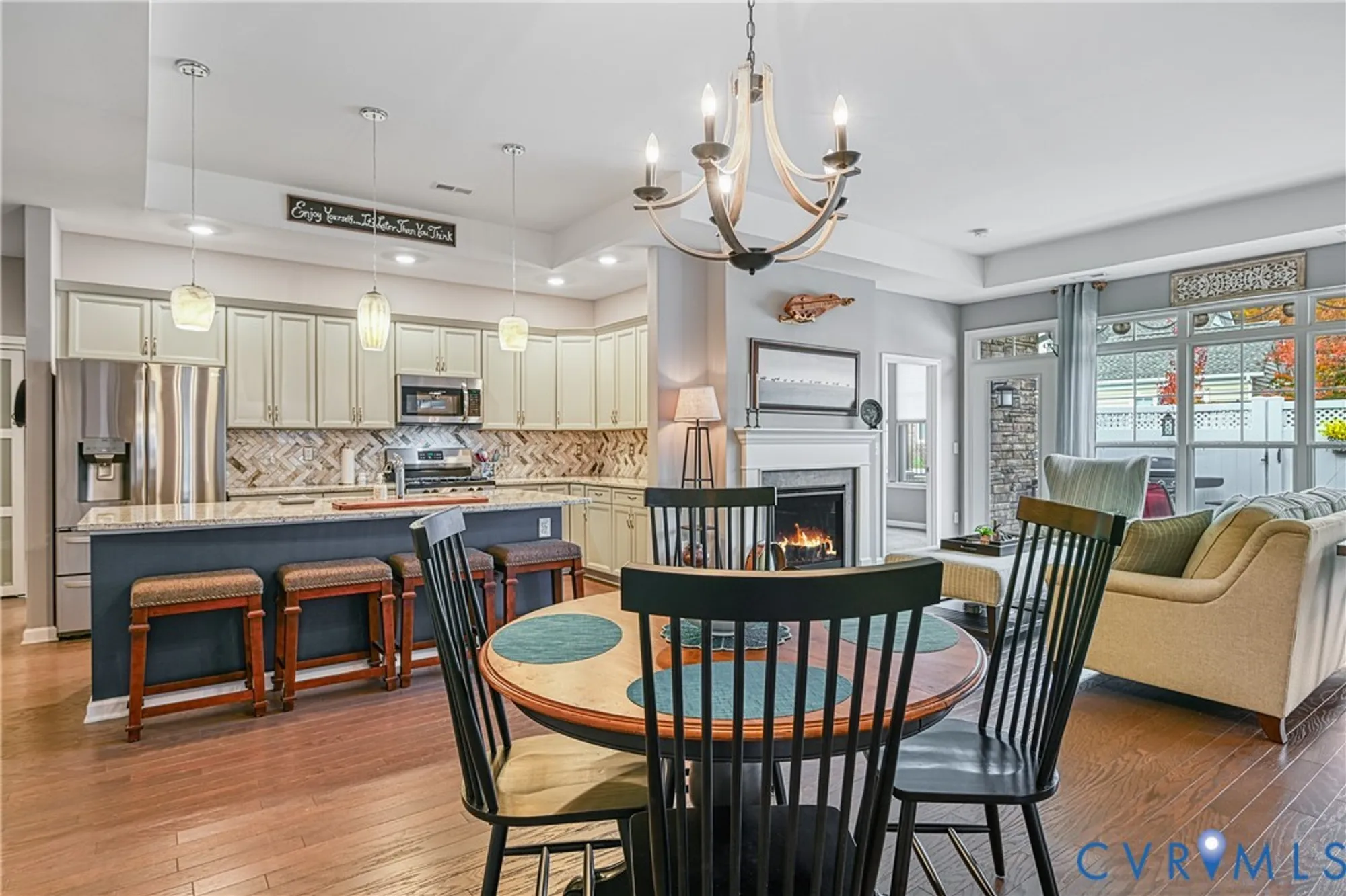 Property Slideshow image 9 of 45 | 1009 woodlet meadow ln, Midlothian, VA, 23114