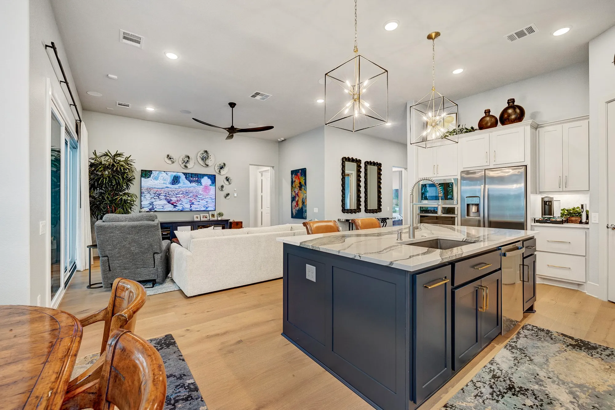 Property Slideshow image 28 of 48 | 327 n turks cap trl, Montgomery, TX, 77316