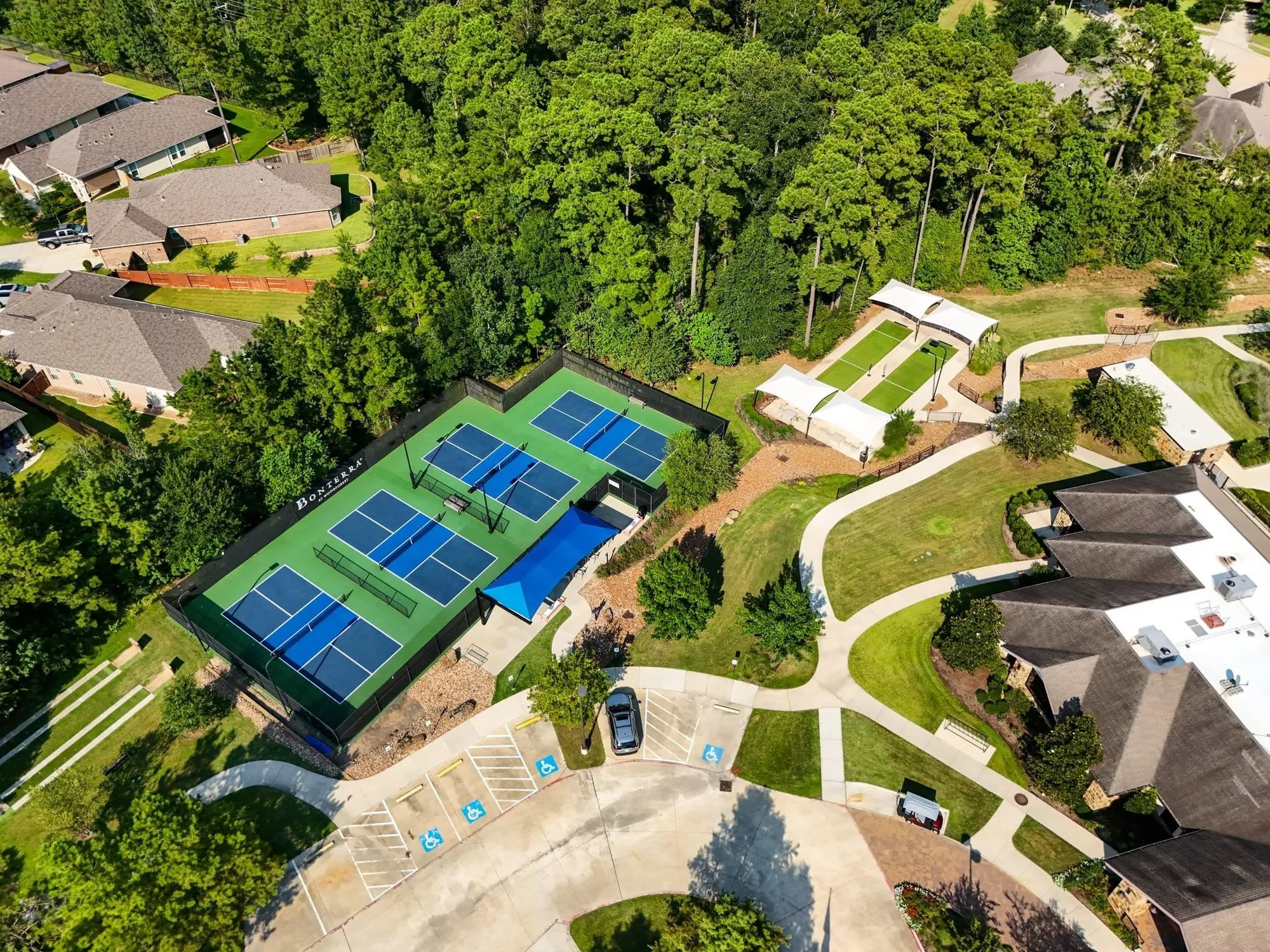 Property Slideshow image 2 of 48 | 327 n turks cap trl, Montgomery, TX, 77316