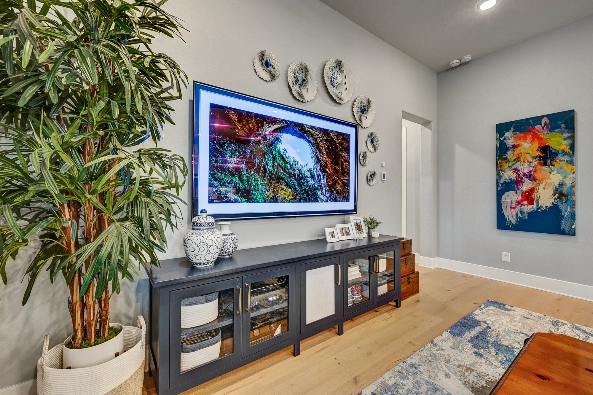 Property Slideshow image 21 of 48 | 327 n turks cap trl, Montgomery, TX, 77316