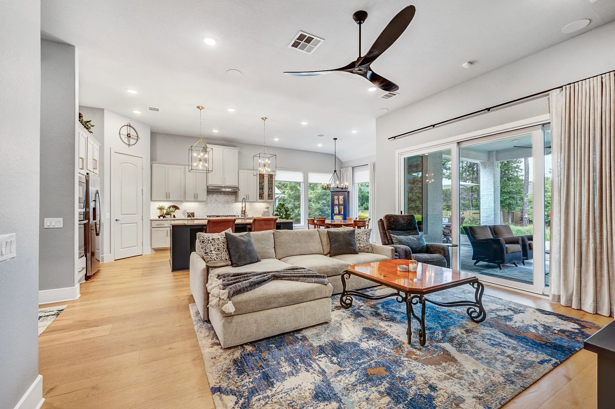 Property Slideshow image 31 of 48 | 327 n turks cap trl, Montgomery, TX, 77316