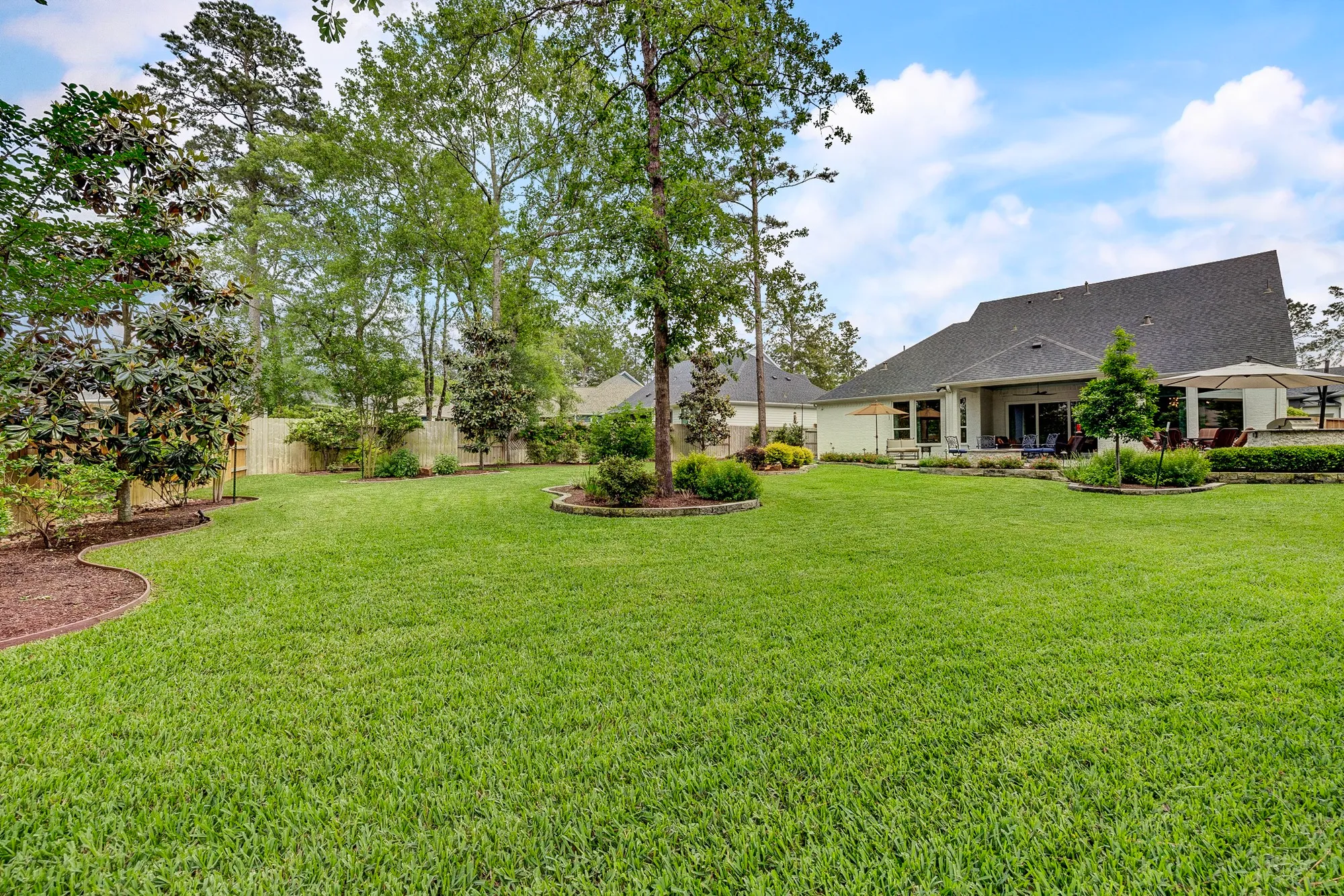 Property Slideshow image 45 of 48 | 327 n turks cap trl, Montgomery, TX, 77316