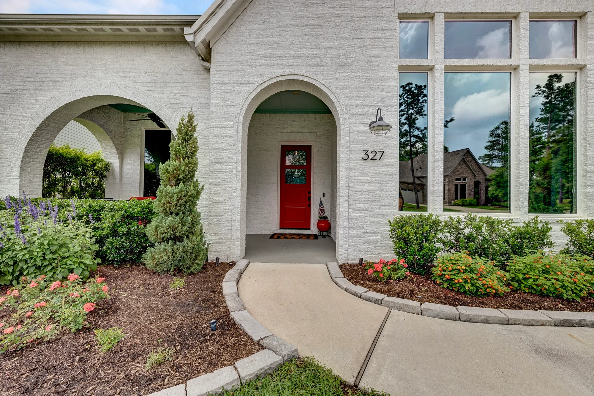 Property Slideshow image 7 of 48 | 327 n turks cap trl, Montgomery, TX, 77316