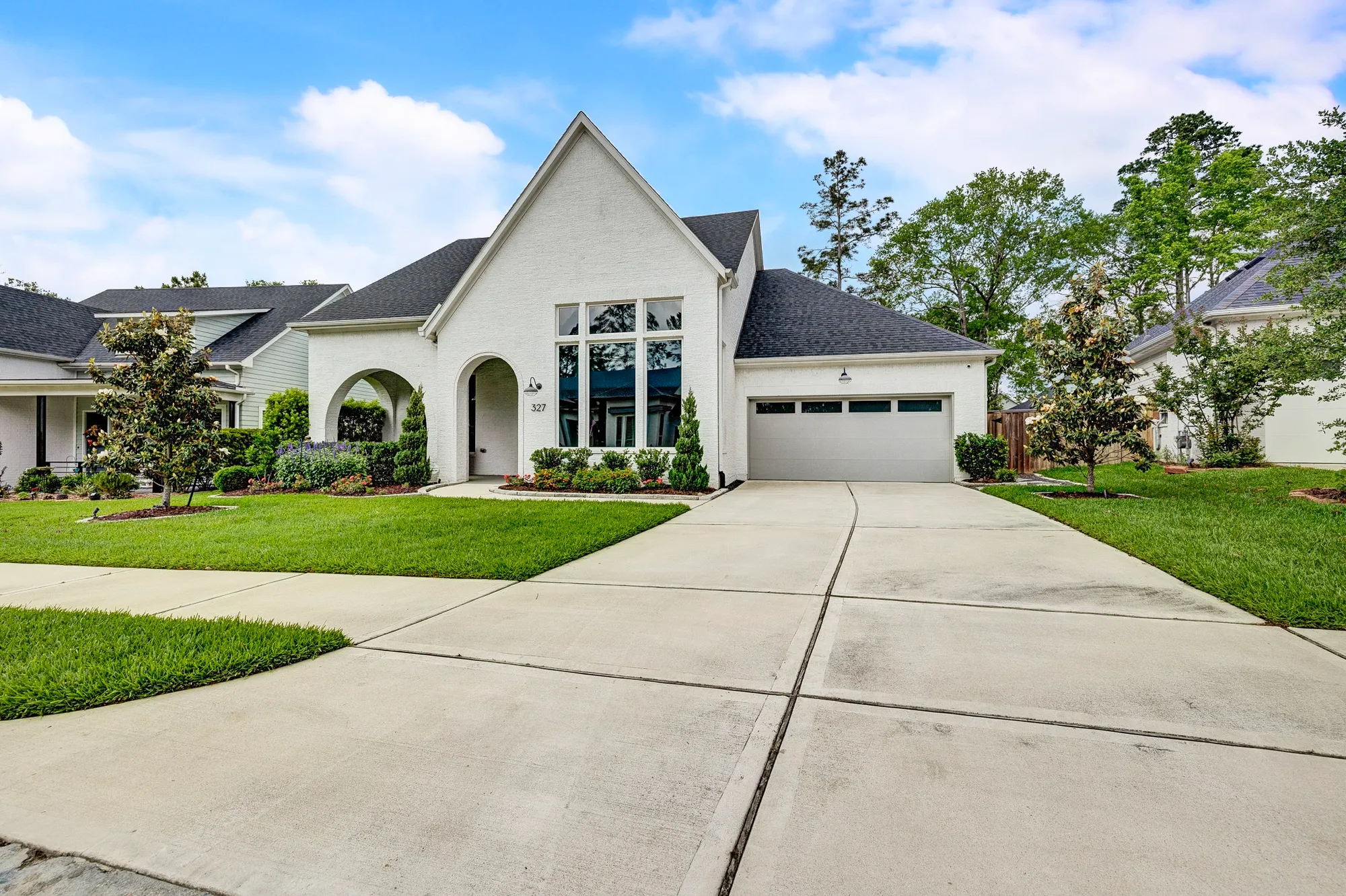 Property Slideshow image 8 of 48 | 327 n turks cap trl, Montgomery, TX, 77316