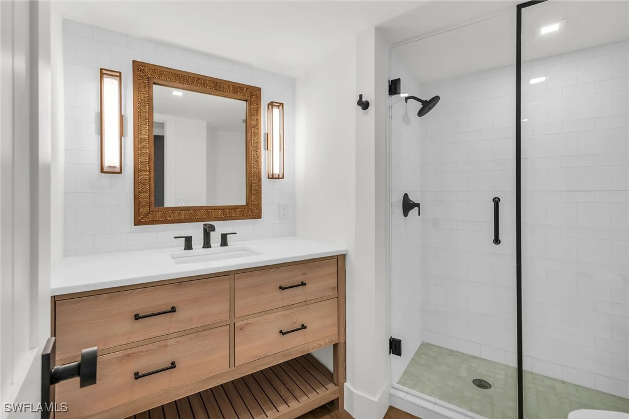 Property Slideshow image 20 of 37 | 2401 gulf shore blvd 13, Naples, FL, 34103