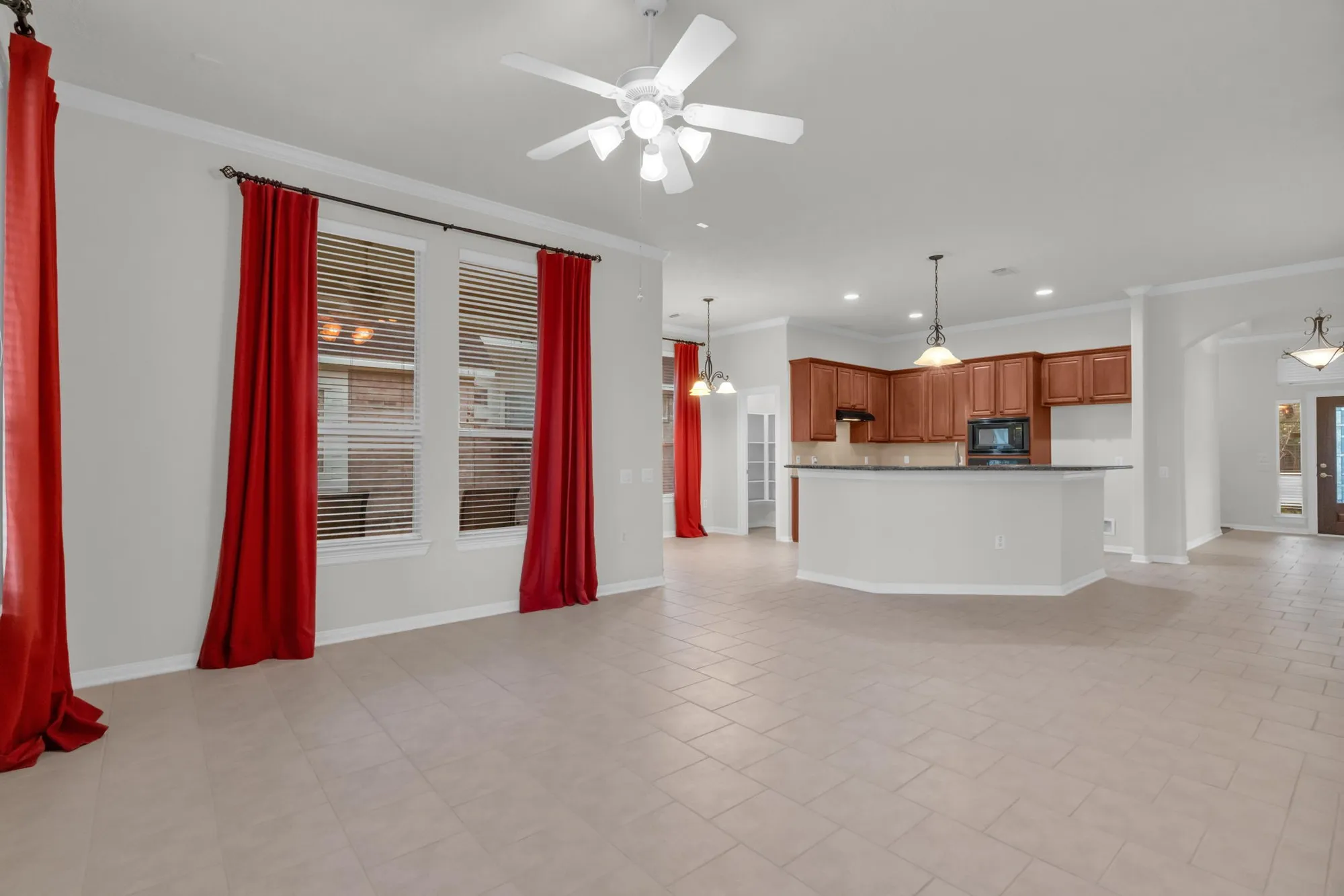 Property Slideshow image 20 of 46 | 34 windsor bridge dr, Conroe, TX, 77384