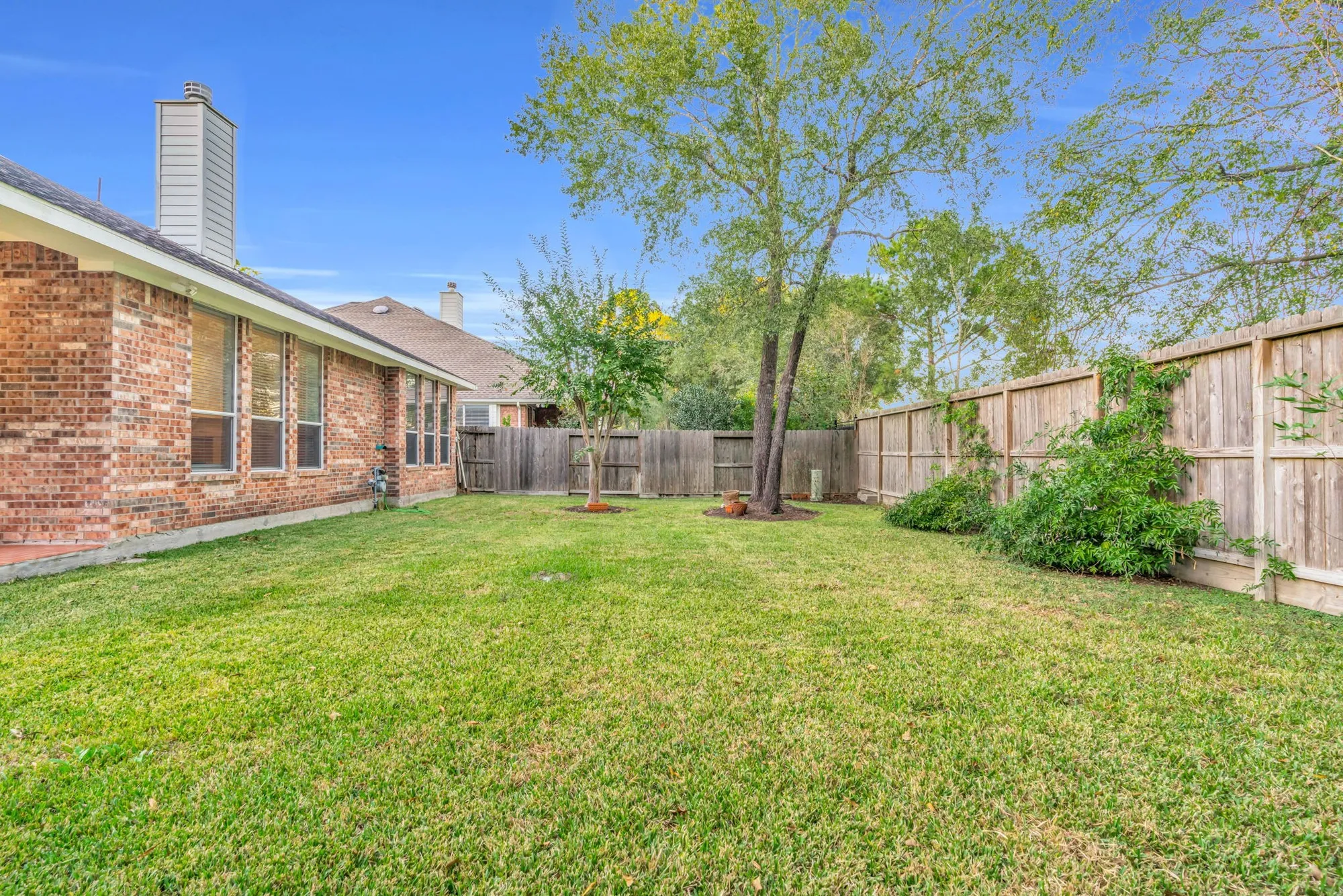 Property Slideshow image 43 of 46 | 34 windsor bridge dr, Conroe, TX, 77384