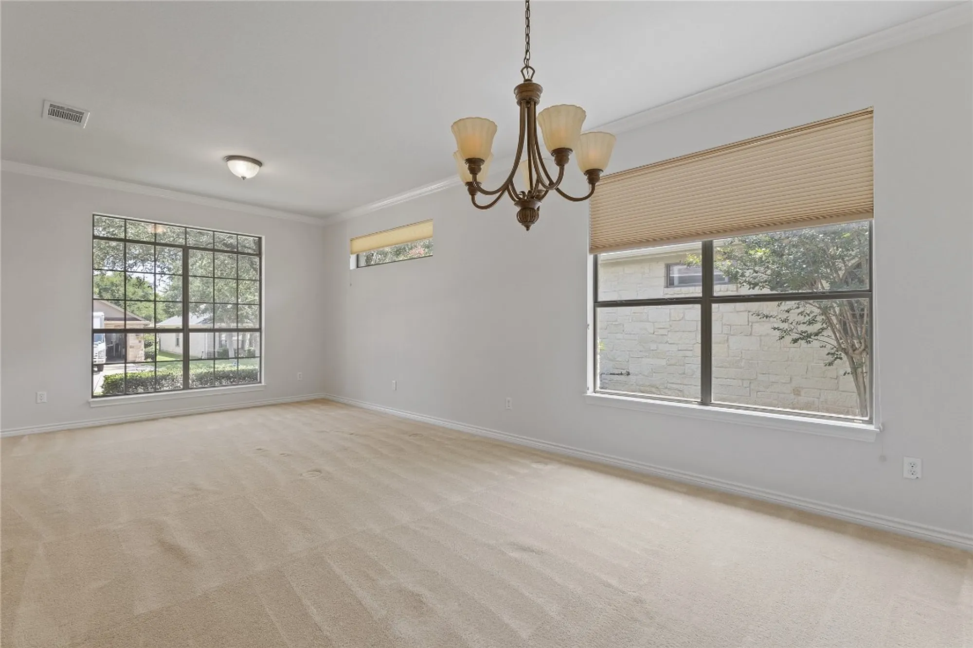 Property Slideshow image 4 of 26 | 4921 big bend trl, Georgetown, TX, 78633