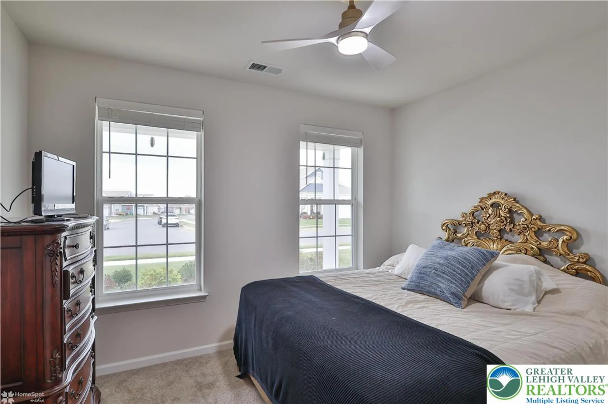 Property Slideshow image 33 of 56 | 8012 century blvd, Breinigsville, PA, 18031