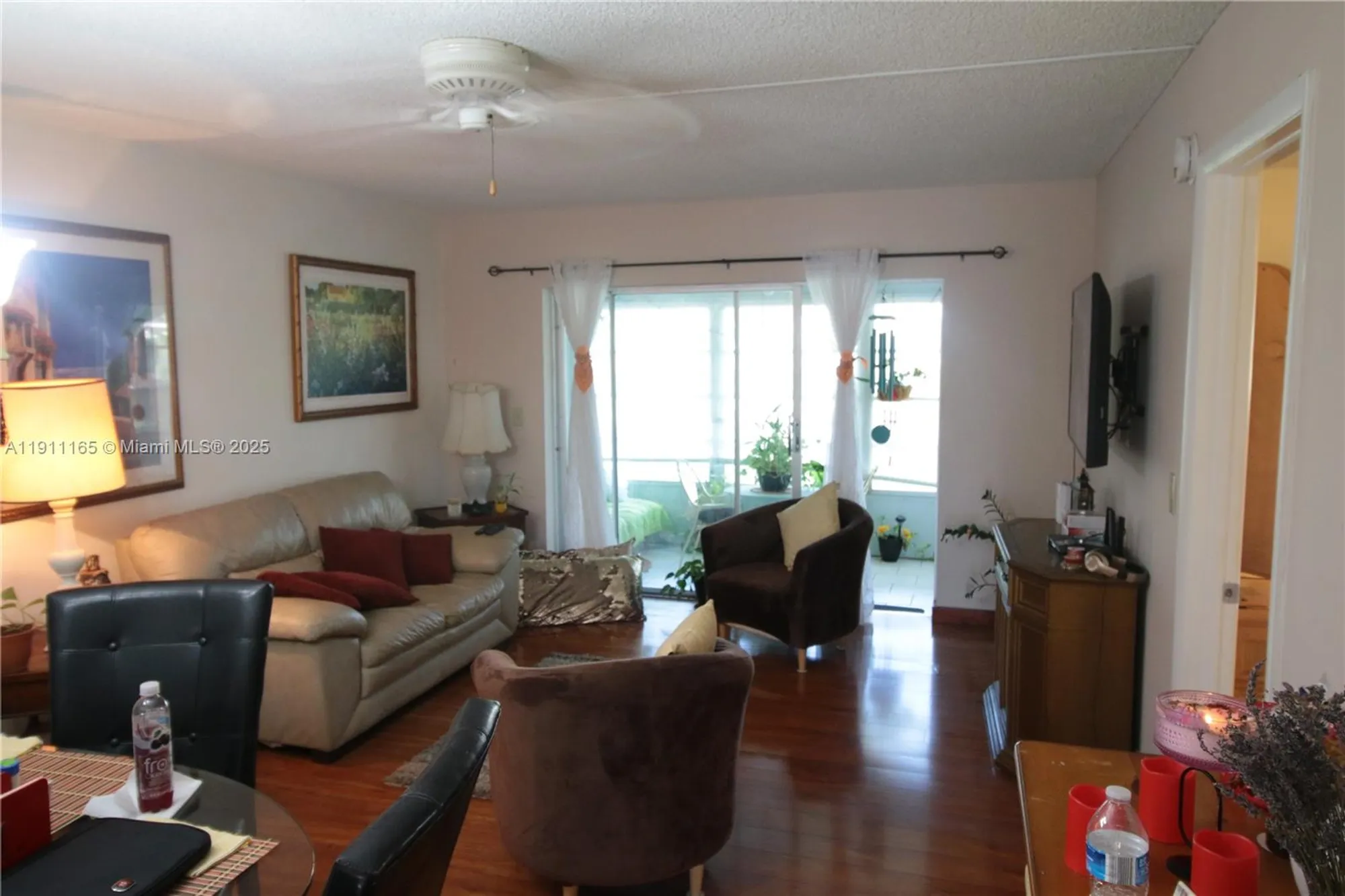 Property Slideshow image 2 of 35 | 3001 nw 46th ave apt 102, Lauderdale Lakes, FL, 33313