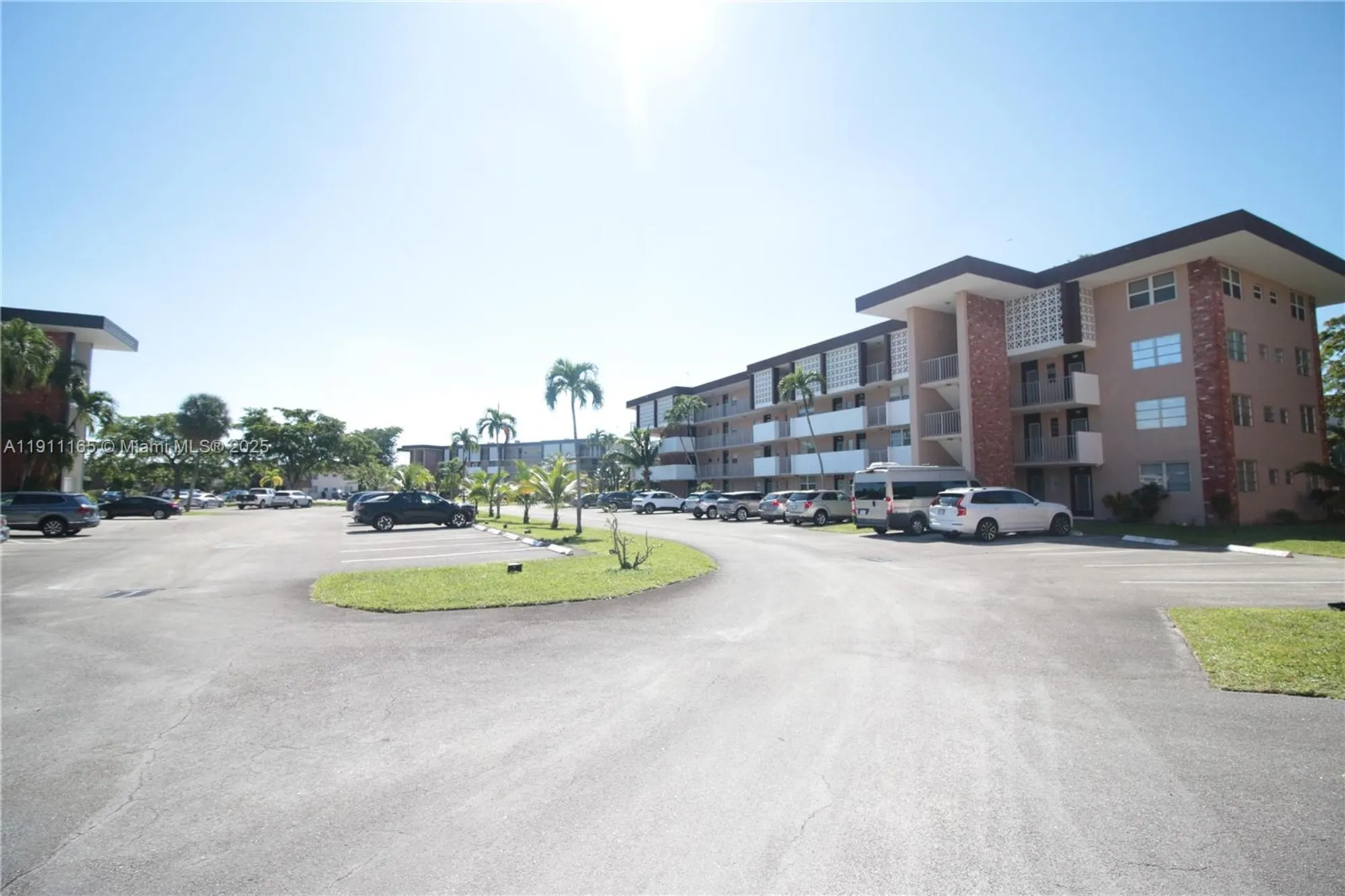 Property Slideshow image 34 of 35 | 3001 nw 46th ave apt 102, Lauderdale Lakes, FL, 33313