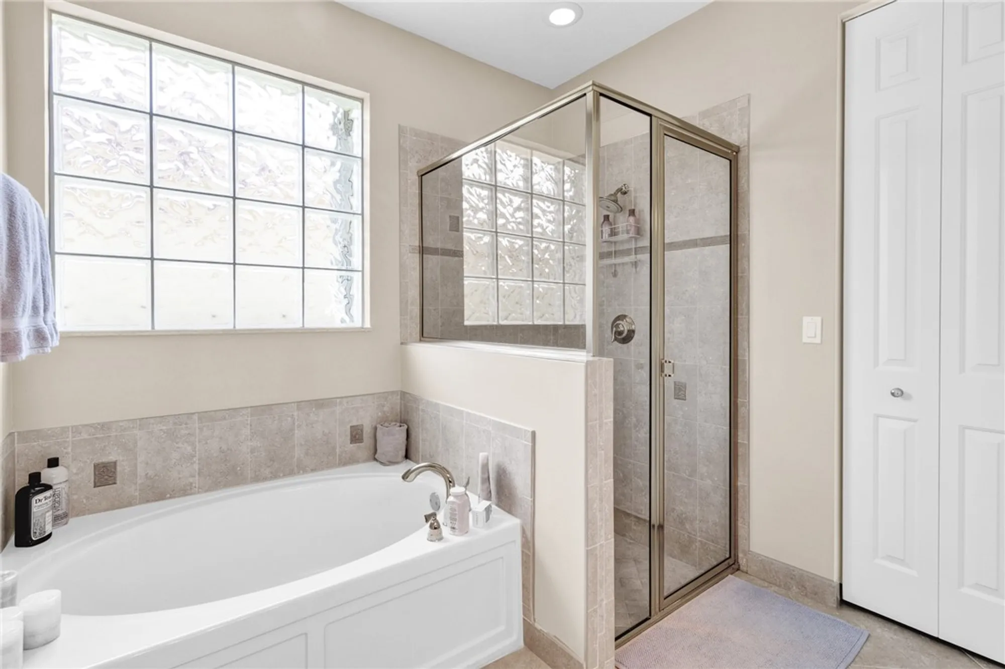 Property Slideshow image 15 of 36 | 6192 dorchester way, Vero Beach, FL, 32966