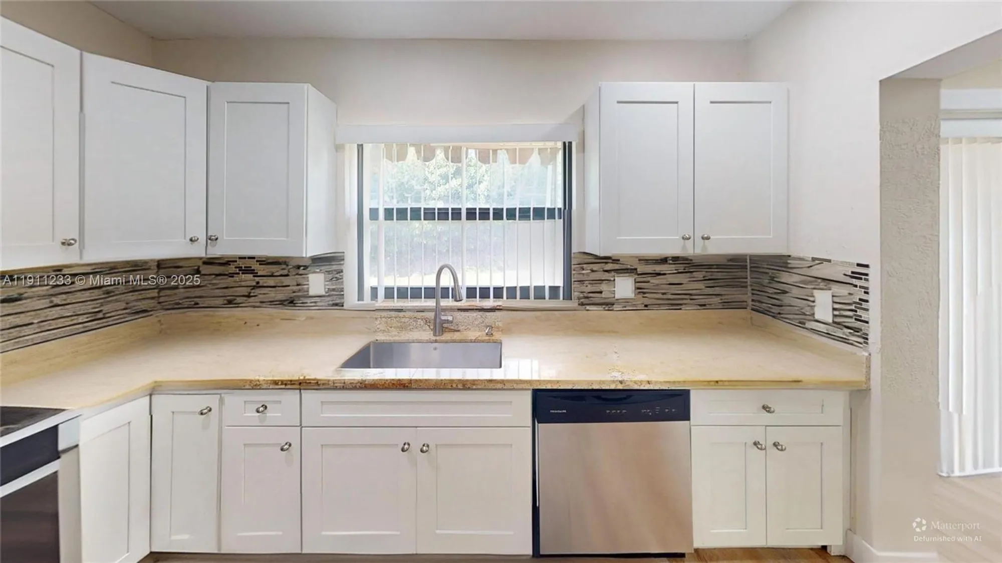 Property Slideshow image 13 of 32 | 4867 hawkwood rd b, Boynton Beach, FL, 33436