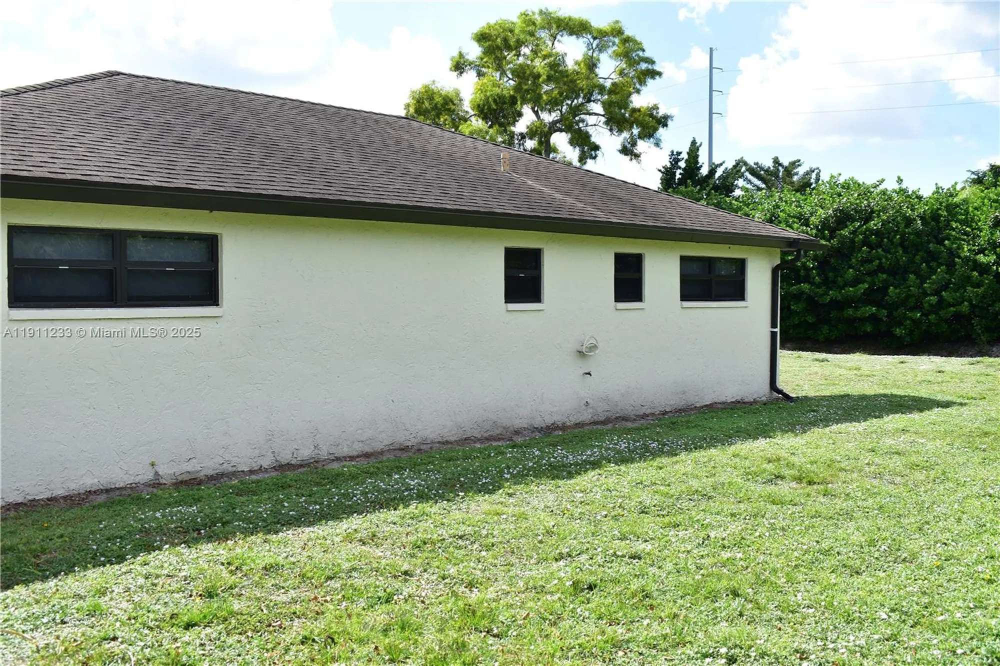 Property Slideshow image 6 of 32 | 4867 hawkwood rd b, Boynton Beach, FL, 33436