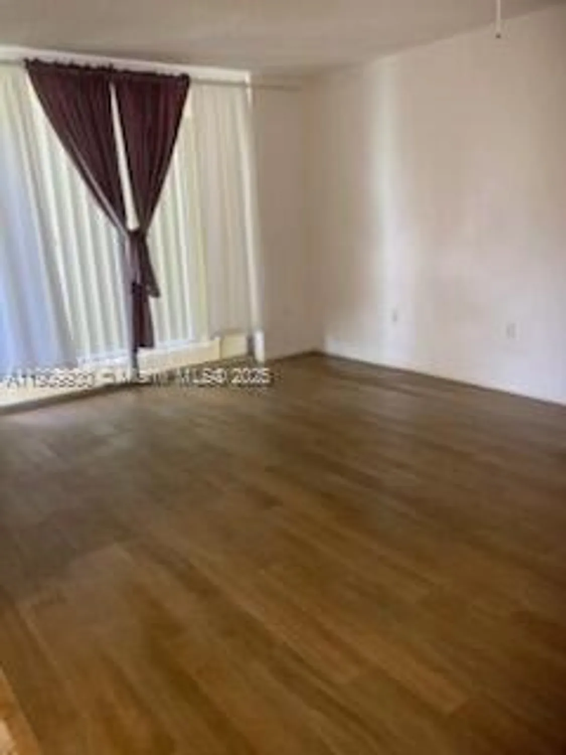 Property Slideshow image 4 of 11 | 9070 lime bay blvd 108, Tamarac, FL, 33321