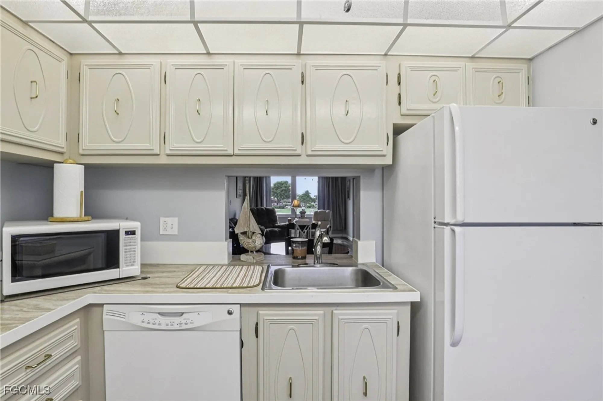 Property Slideshow image 15 of 23 | 1700 pine valley dr 215, Fort Myers, FL, 33907
