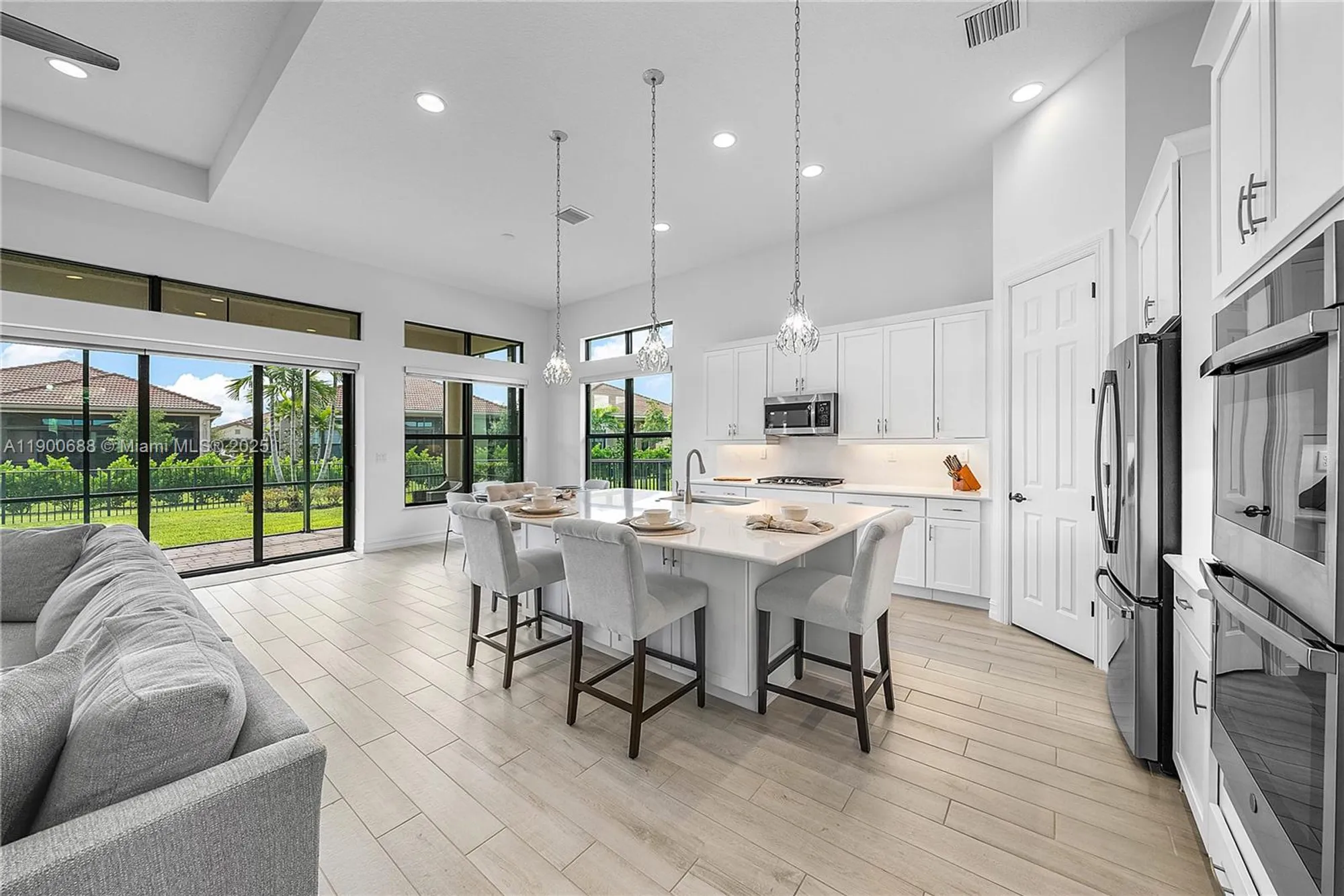 Property Slideshow image 16 of 56 | 11908 fortress run, Parkland, FL, 33076