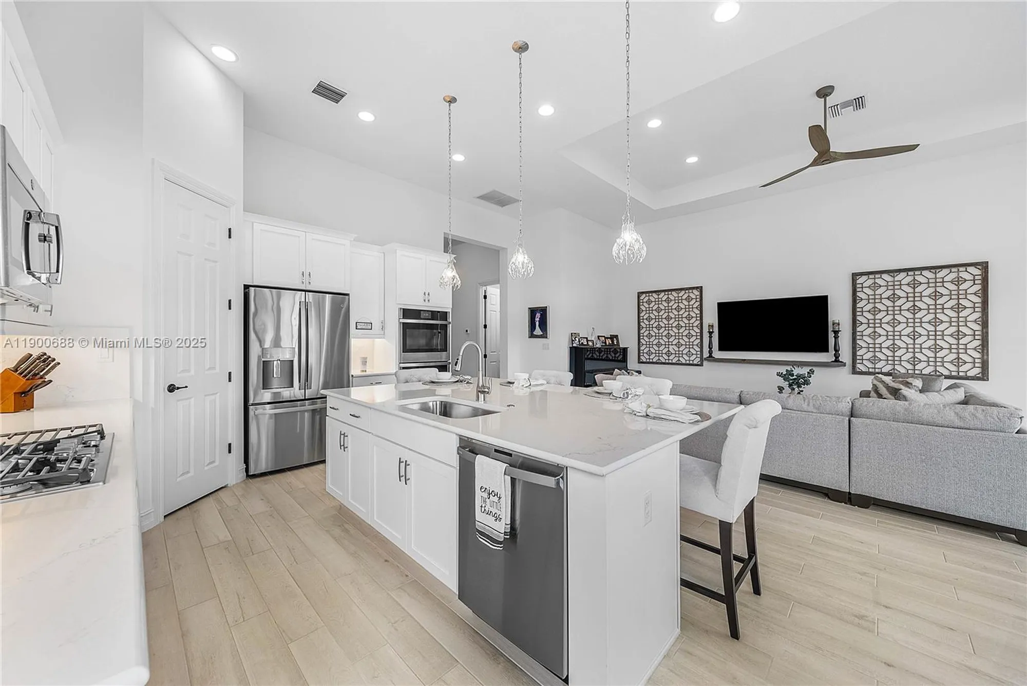 Property Slideshow image 21 of 56 | 11908 fortress run, Parkland, FL, 33076