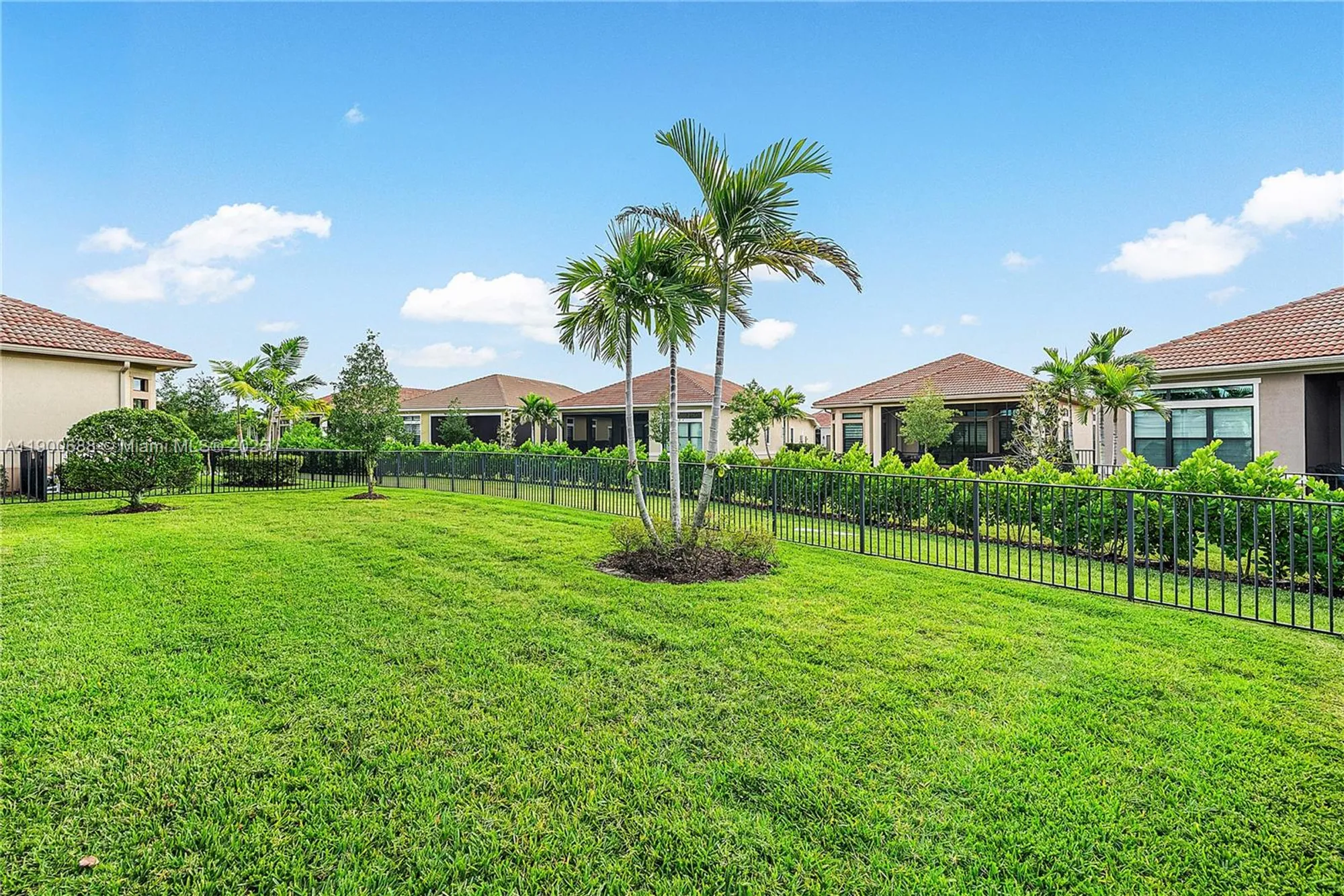 Property Slideshow image 35 of 56 | 11908 fortress run, Parkland, FL, 33076