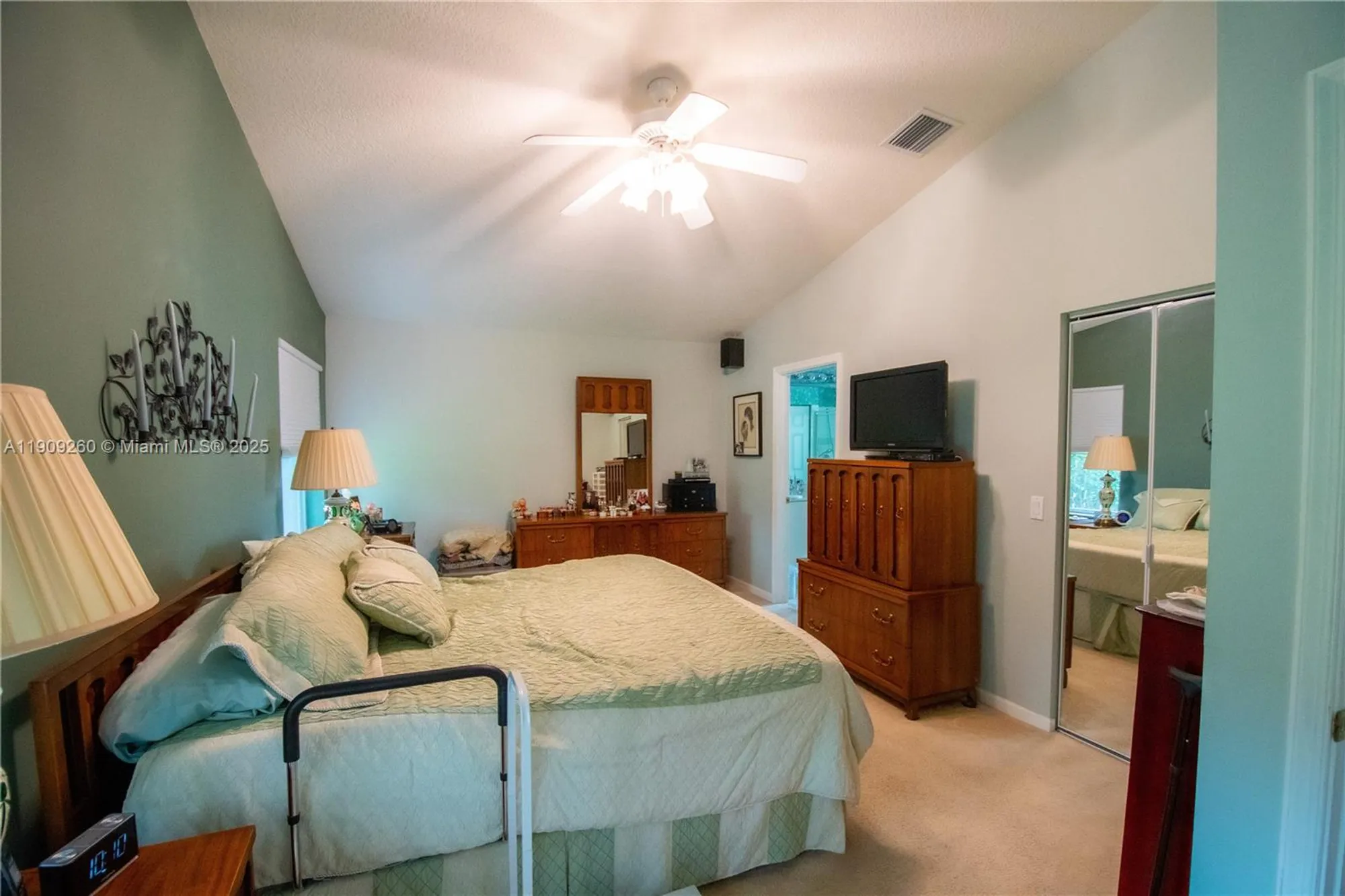 Property Slideshow image 7 of 34 | 5136 pelican cove dr, Boynton Beach, FL, 33437