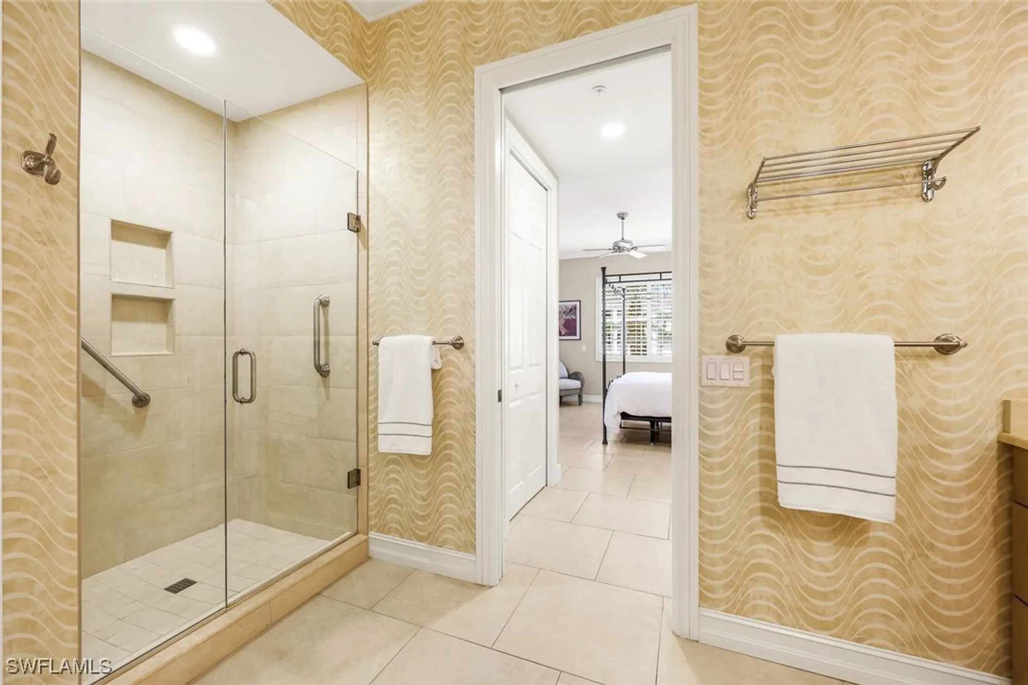 Property Slideshow image 17 of 37 | 805 bentwater cir 101, Naples, FL, 34108