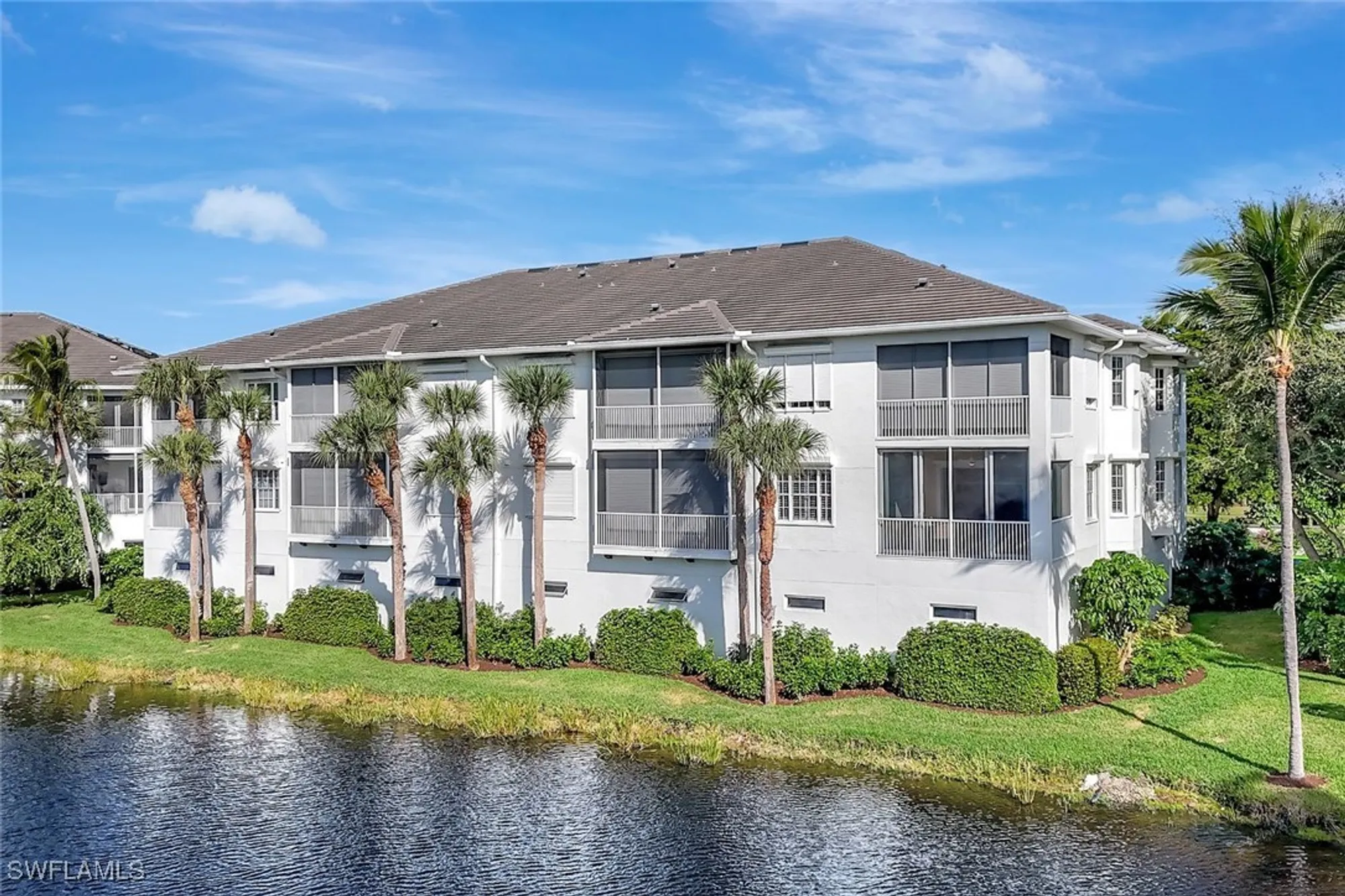 Property Slideshow image 24 of 37 | 805 bentwater cir 101, Naples, FL, 34108