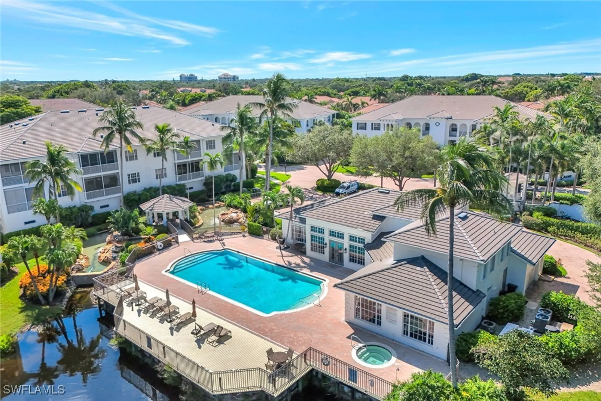 Property Slideshow image 26 of 37 | 805 bentwater cir 101, Naples, FL, 34108