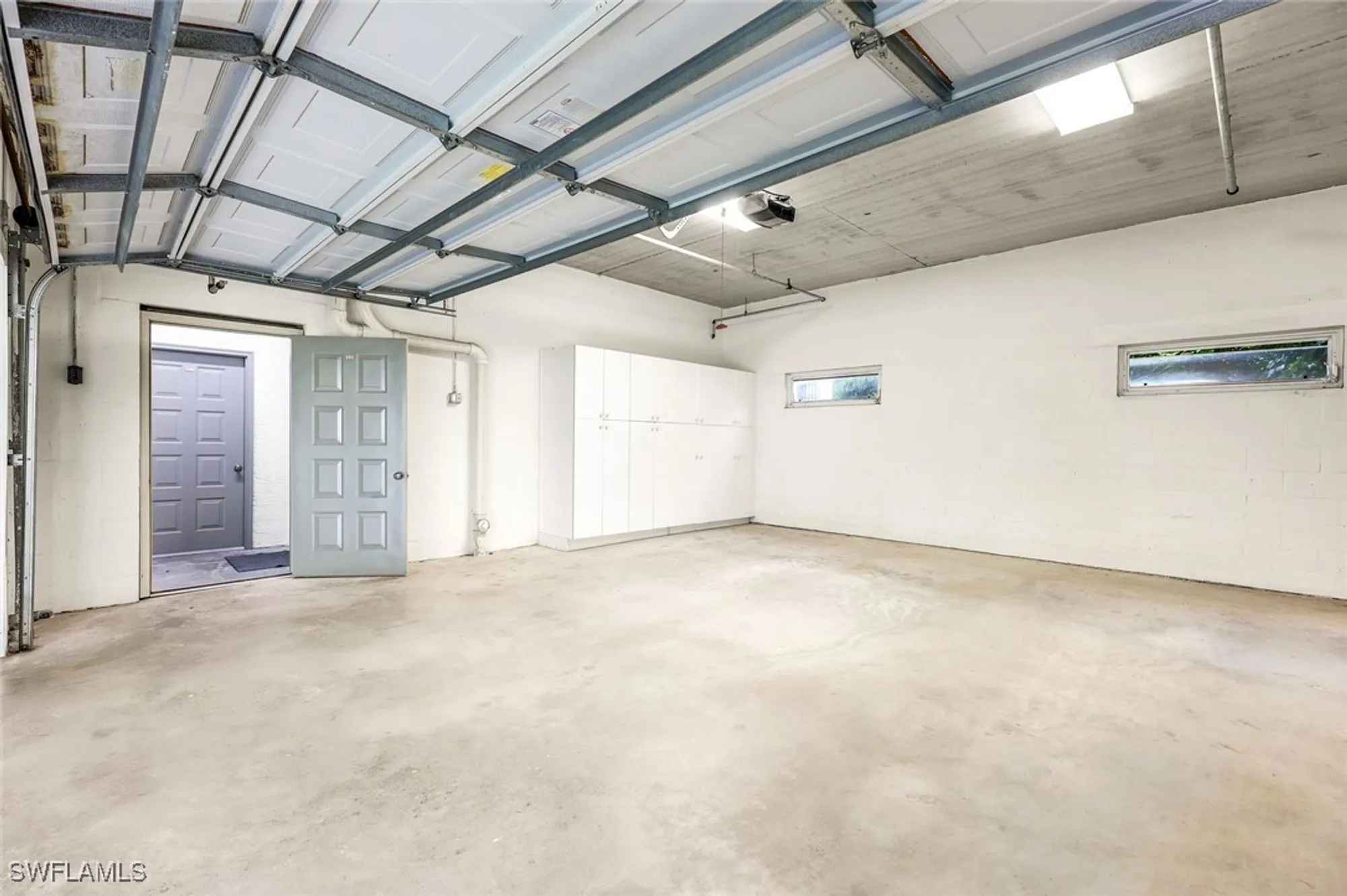 Property Slideshow image 20 of 37 | 805 bentwater cir 101, Naples, FL, 34108