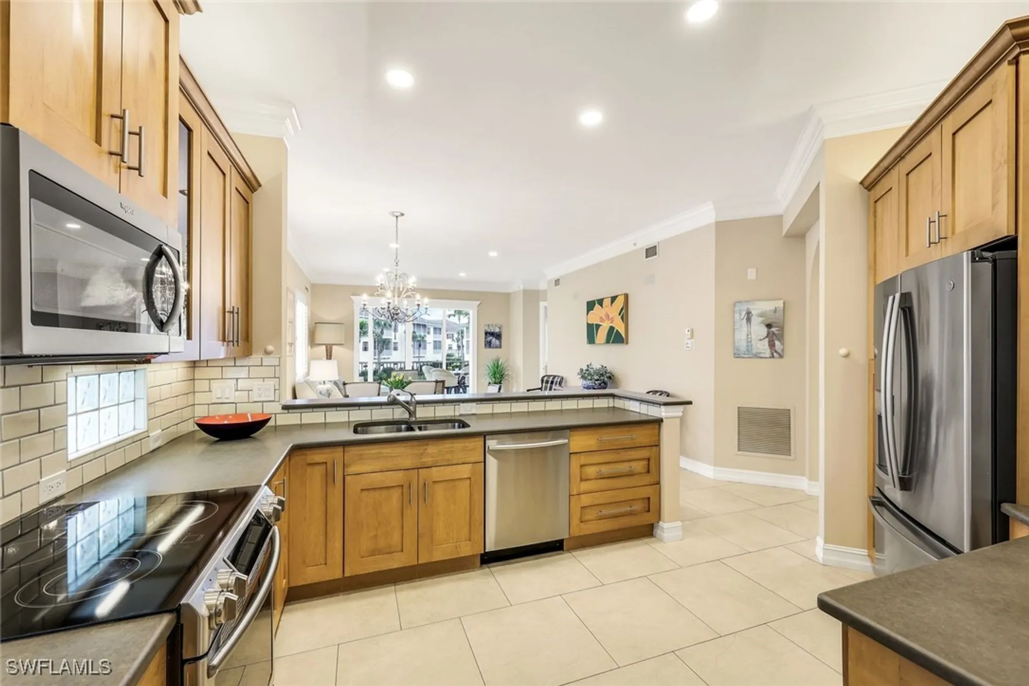 Property Slideshow image 7 of 37 | 805 bentwater cir 101, Naples, FL, 34108