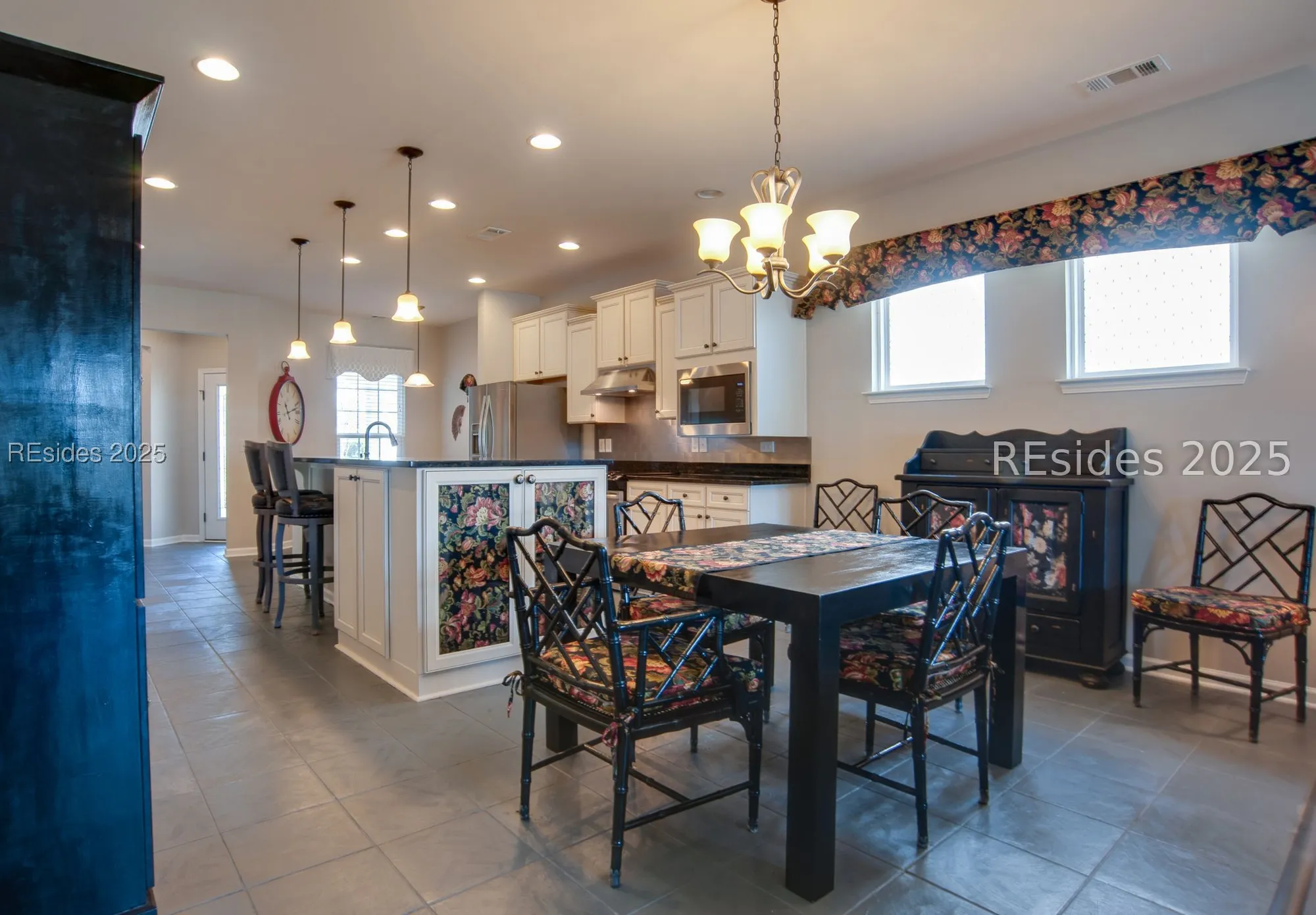 Property Slideshow image 11 of 36 | 399 heathwood dr, Okatie, SC, 29909