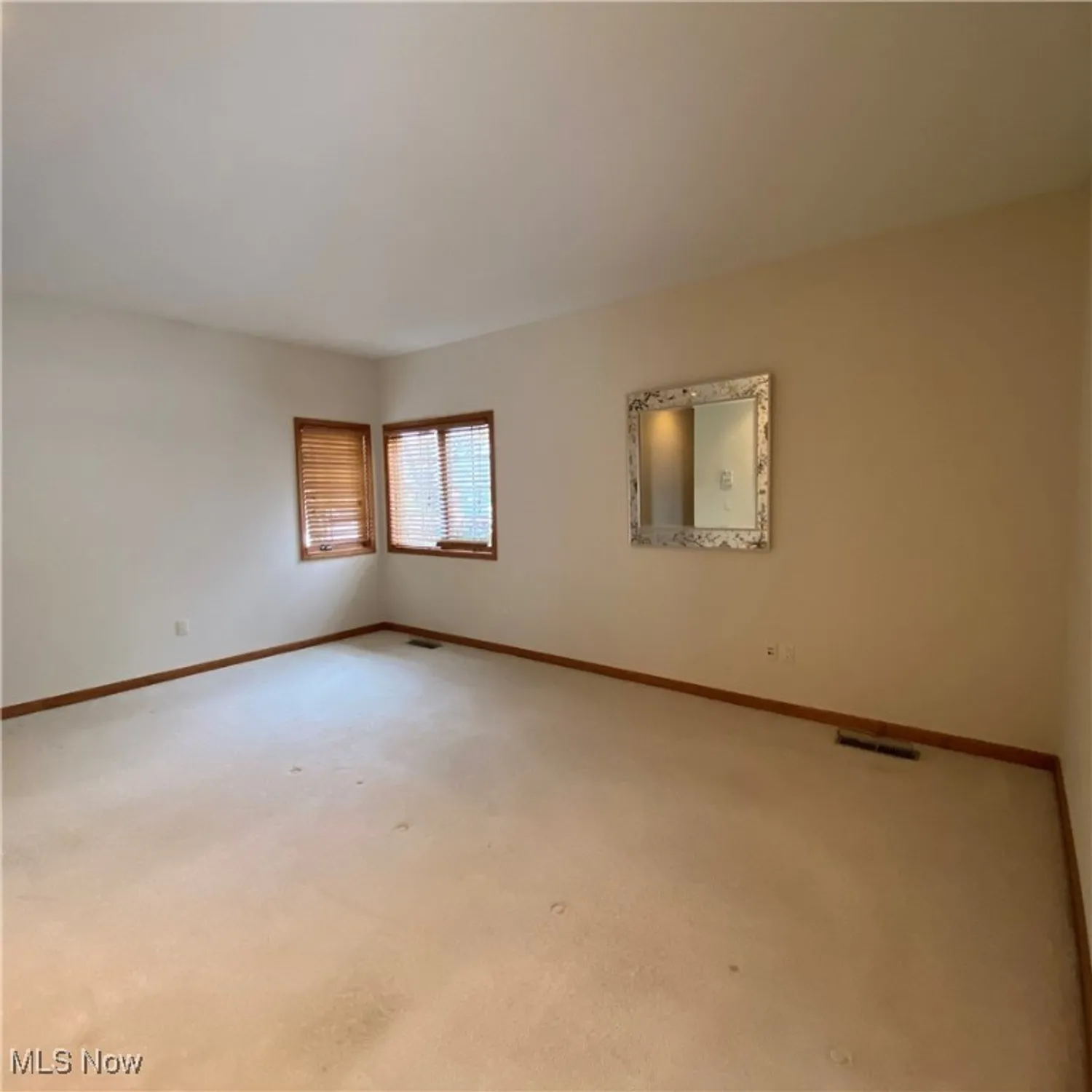 Property Slideshow image 19 of 35 | 33110 wren haven st, North Ridgeville, OH, 44039