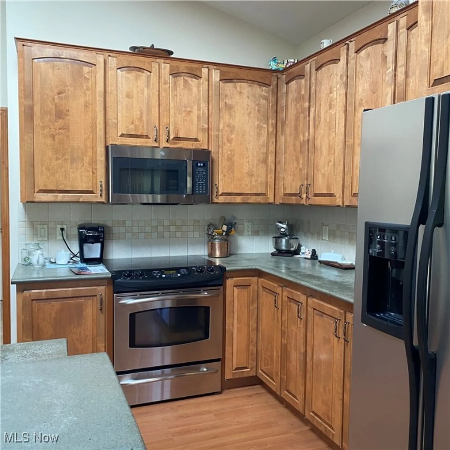 Property Slideshow image 10 of 35 | 33110 wren haven st, North Ridgeville, OH, 44039