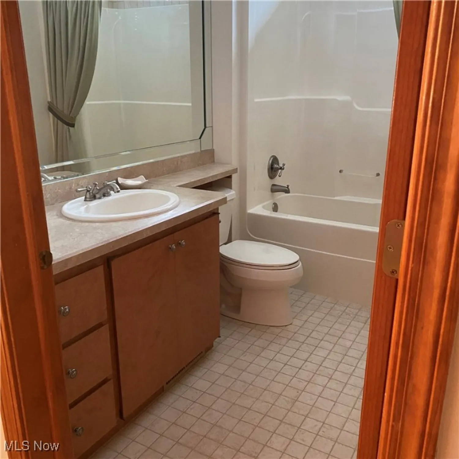 Property Slideshow image 29 of 35 | 33110 wren haven st, North Ridgeville, OH, 44039