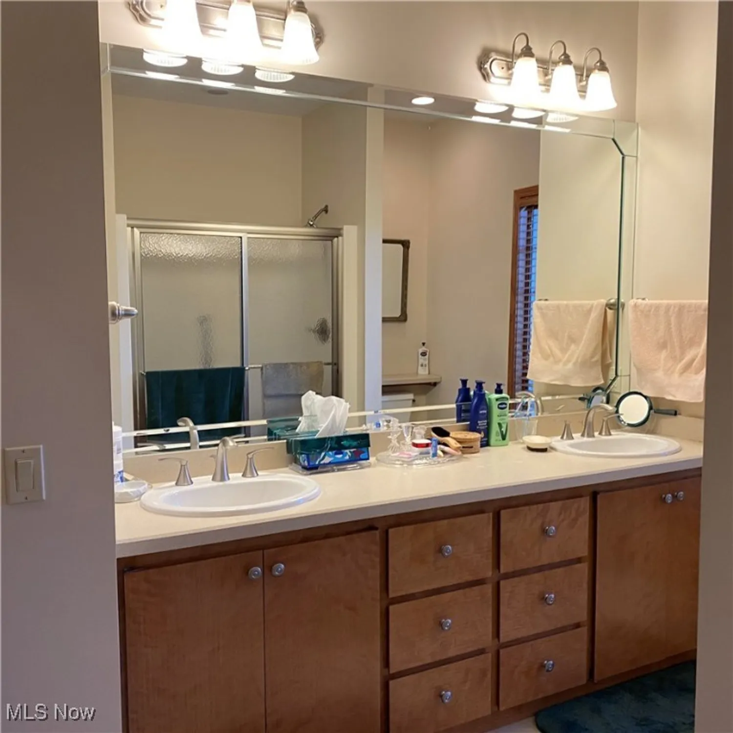 Property Slideshow image 23 of 35 | 33110 wren haven st, North Ridgeville, OH, 44039