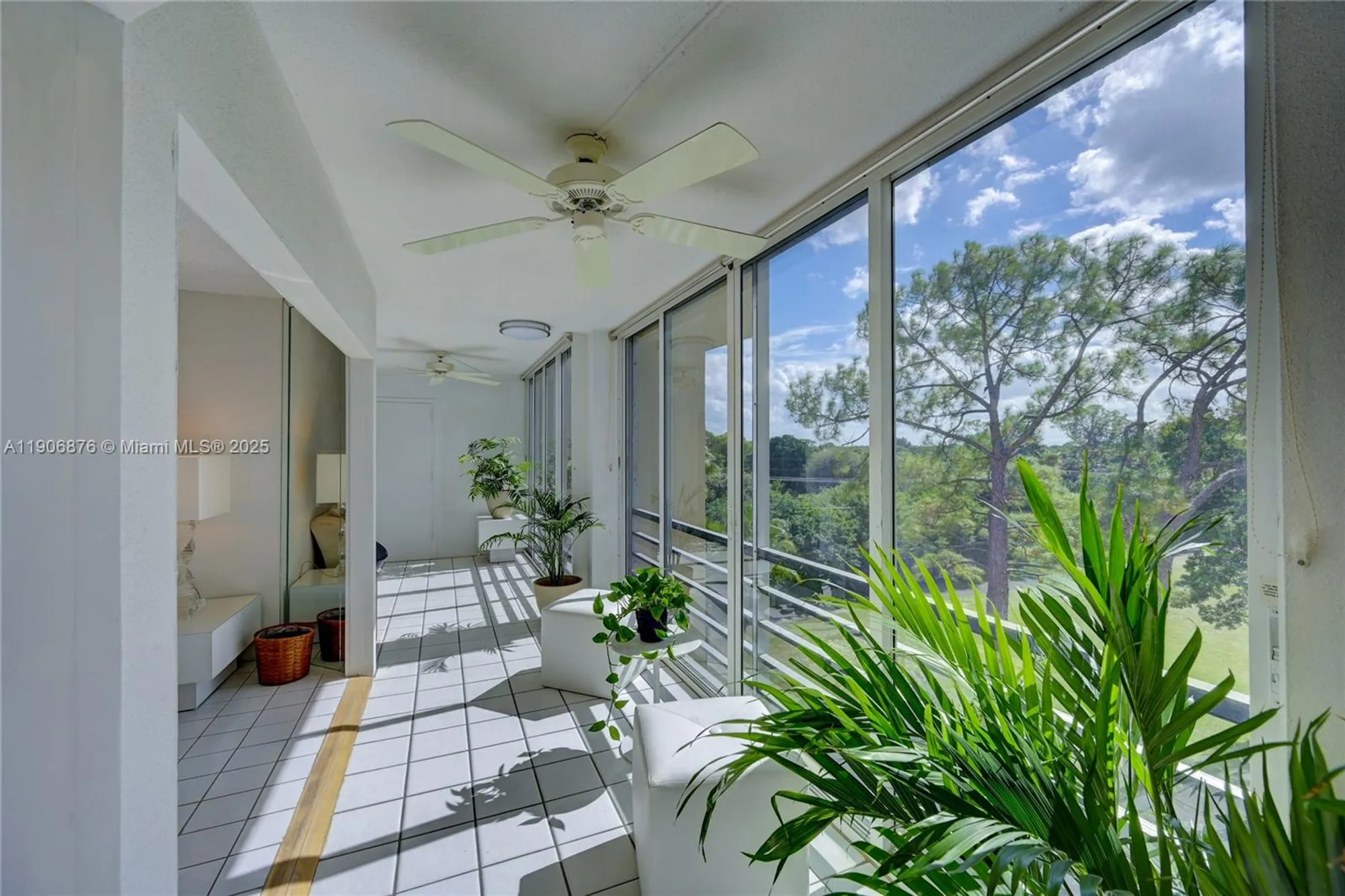 Property Slideshow image 25 of 49 | 3654 via poinciana 502, Lake Worth, FL, 33467