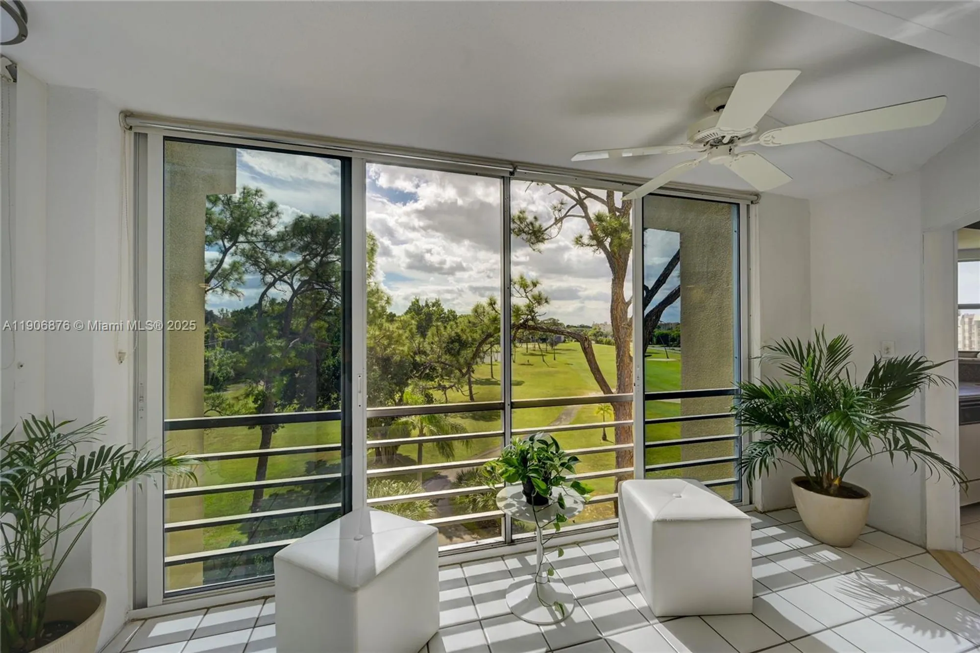 Property Slideshow image 27 of 49 | 3654 via poinciana 502, Lake Worth, FL, 33467
