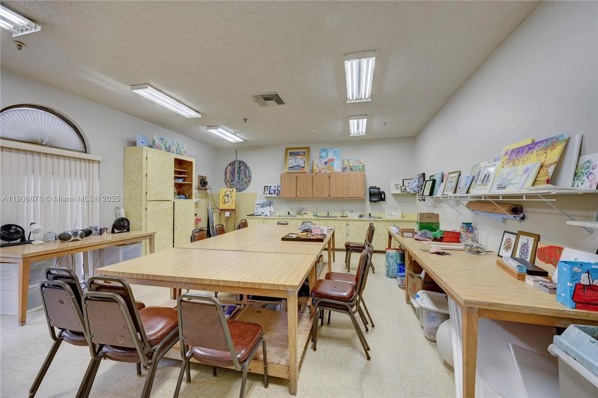 Property Slideshow image 42 of 49 | 3654 via poinciana 502, Lake Worth, FL, 33467