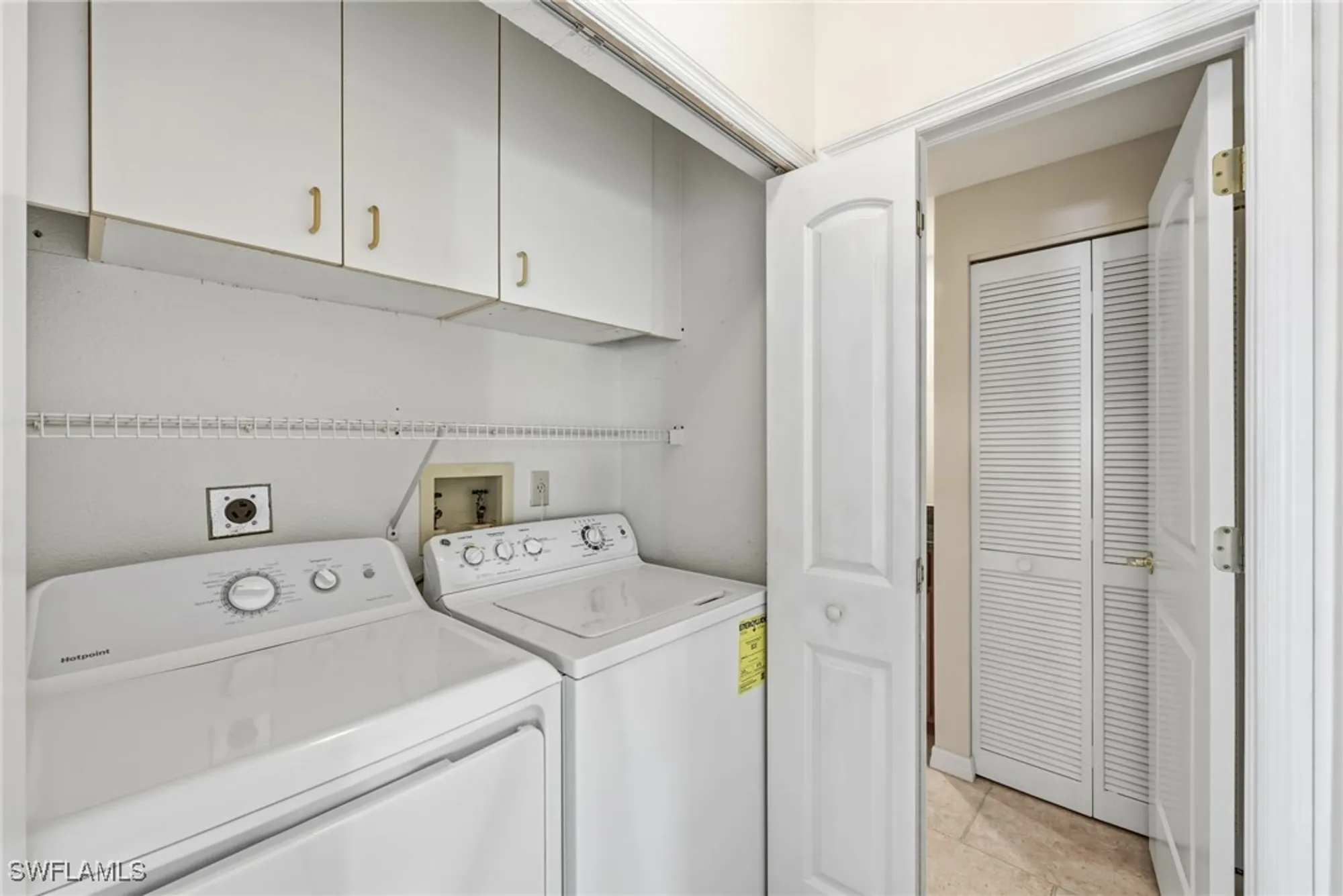 Property Slideshow image 16 of 19 | 764 willowbrook dr 1106, Naples, FL, 34108