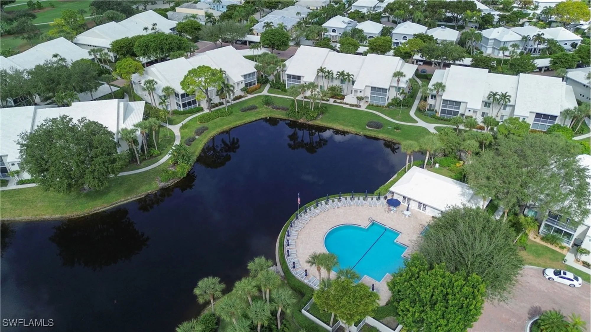 Property Slideshow image 17 of 19 | 764 willowbrook dr 1106, Naples, FL, 34108