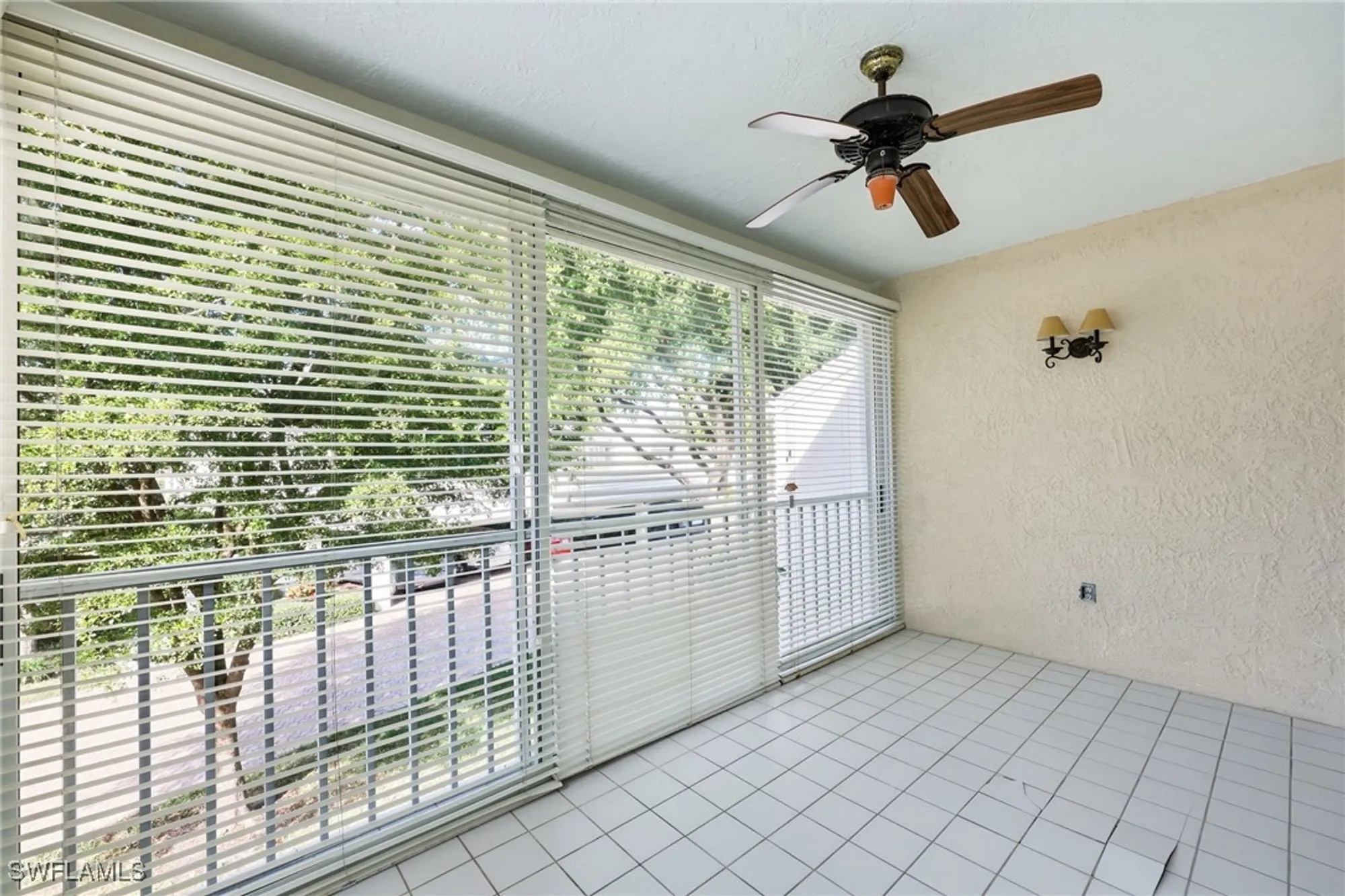 Property Slideshow image 9 of 19 | 764 willowbrook dr 1106, Naples, FL, 34108
