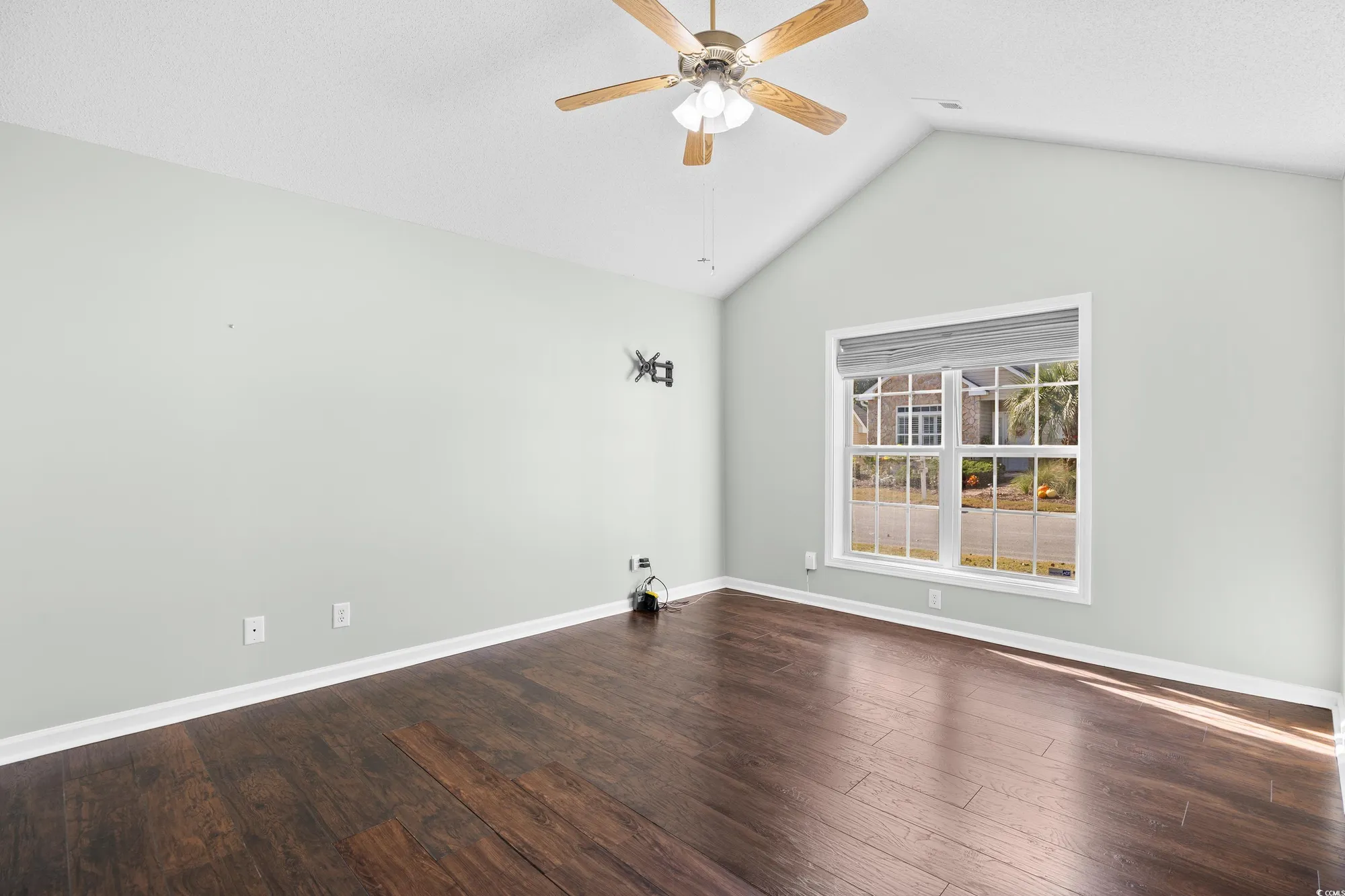 Property Slideshow image 14 of 26 | 4237 river gate ln 25b, Little River, SC, 29566