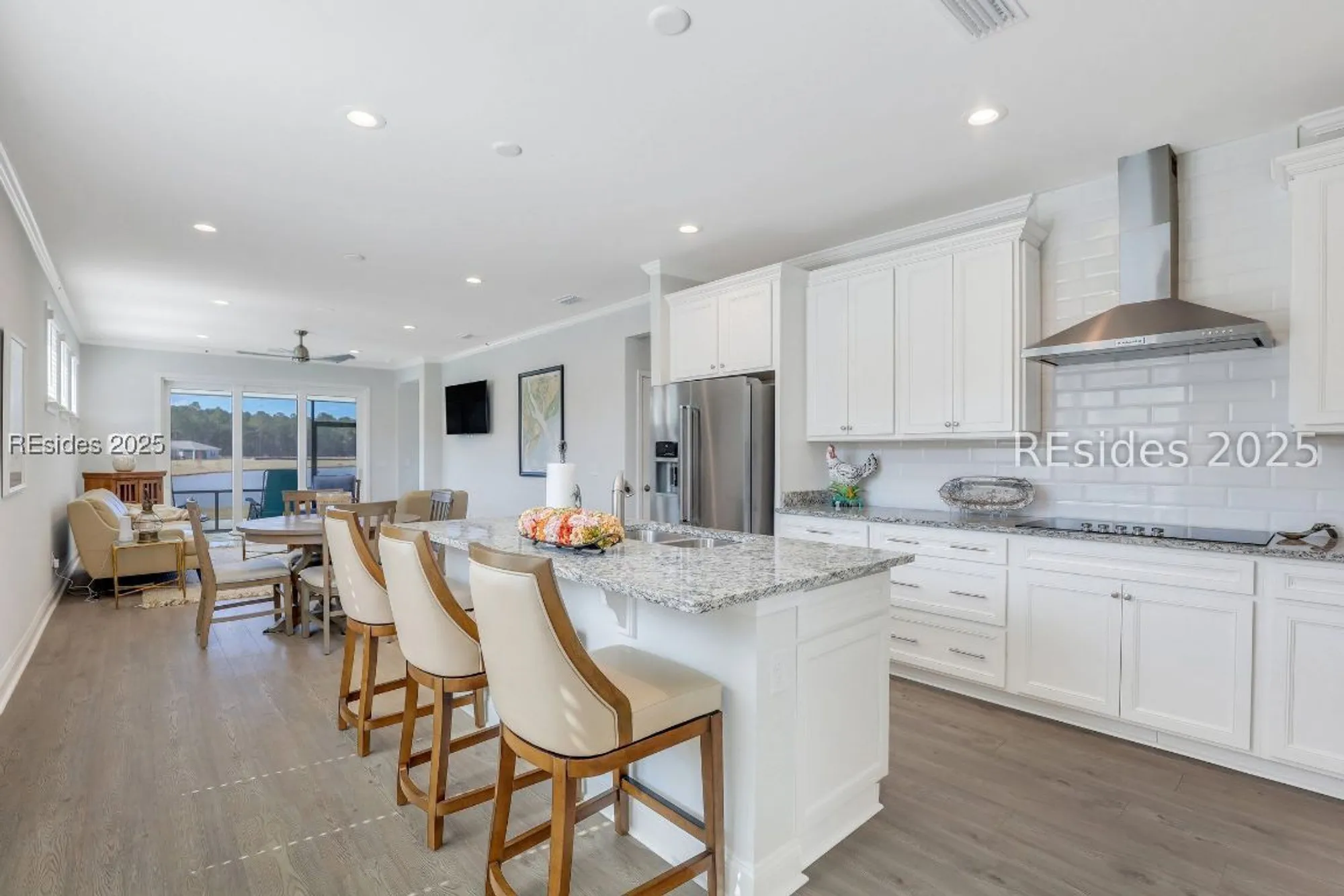 Property Slideshow image 9 of 20 | 209 aurora way, Bluffton, SC, 29909