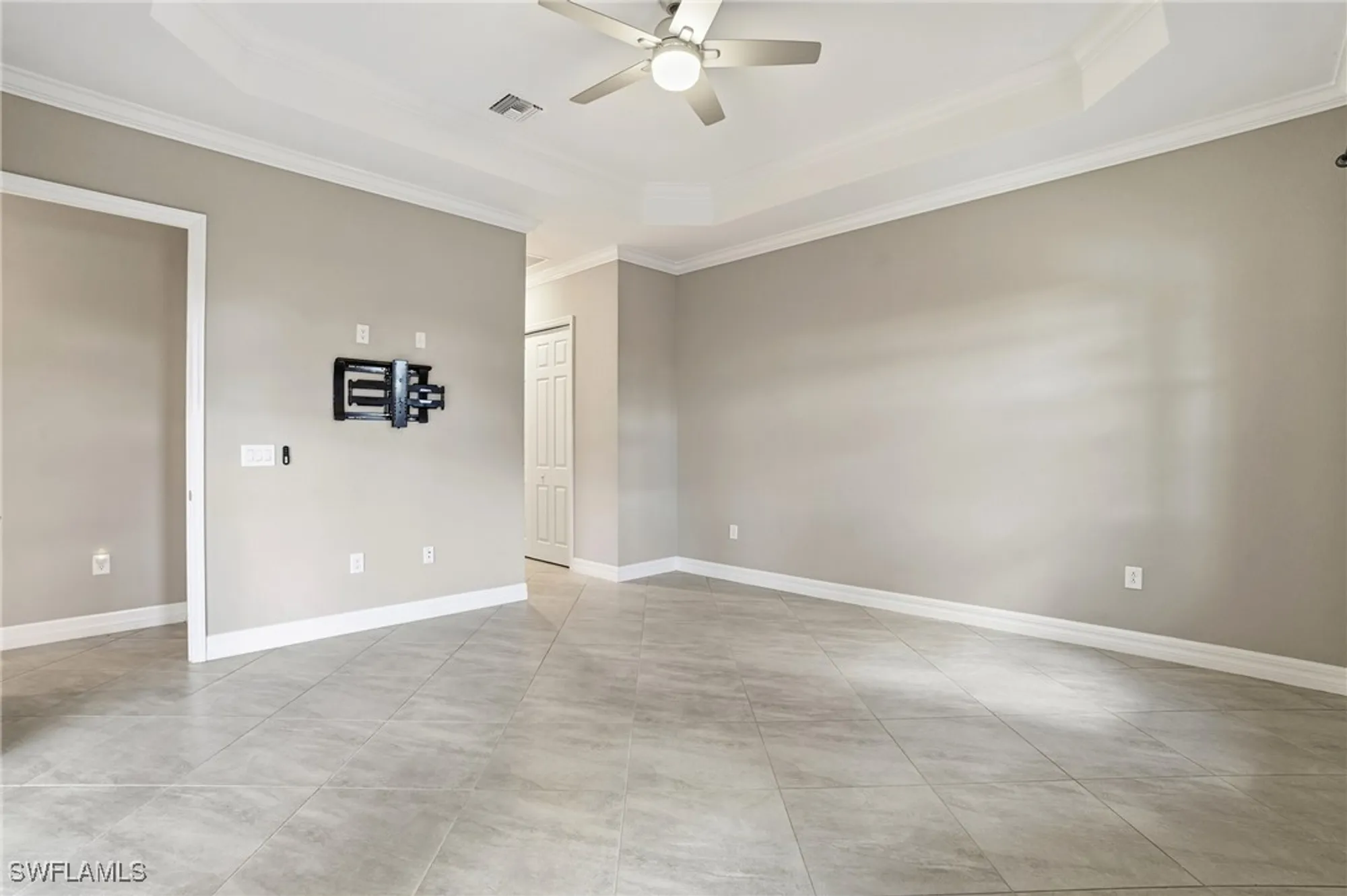 Property Slideshow image 25 of 50 | 28076 foxrock ct, Bonita Springs, FL, 34135