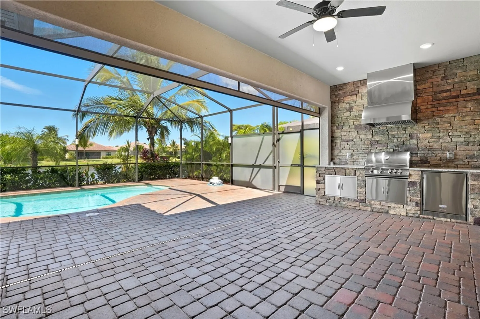 Property Slideshow image 39 of 50 | 28076 foxrock ct, Bonita Springs, FL, 34135