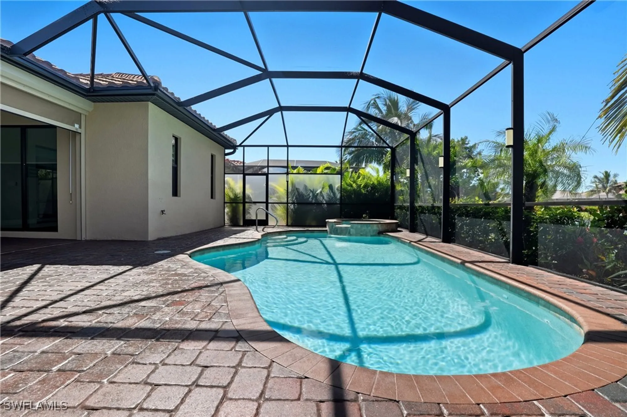 Property Slideshow image 44 of 50 | 28076 foxrock ct, Bonita Springs, FL, 34135