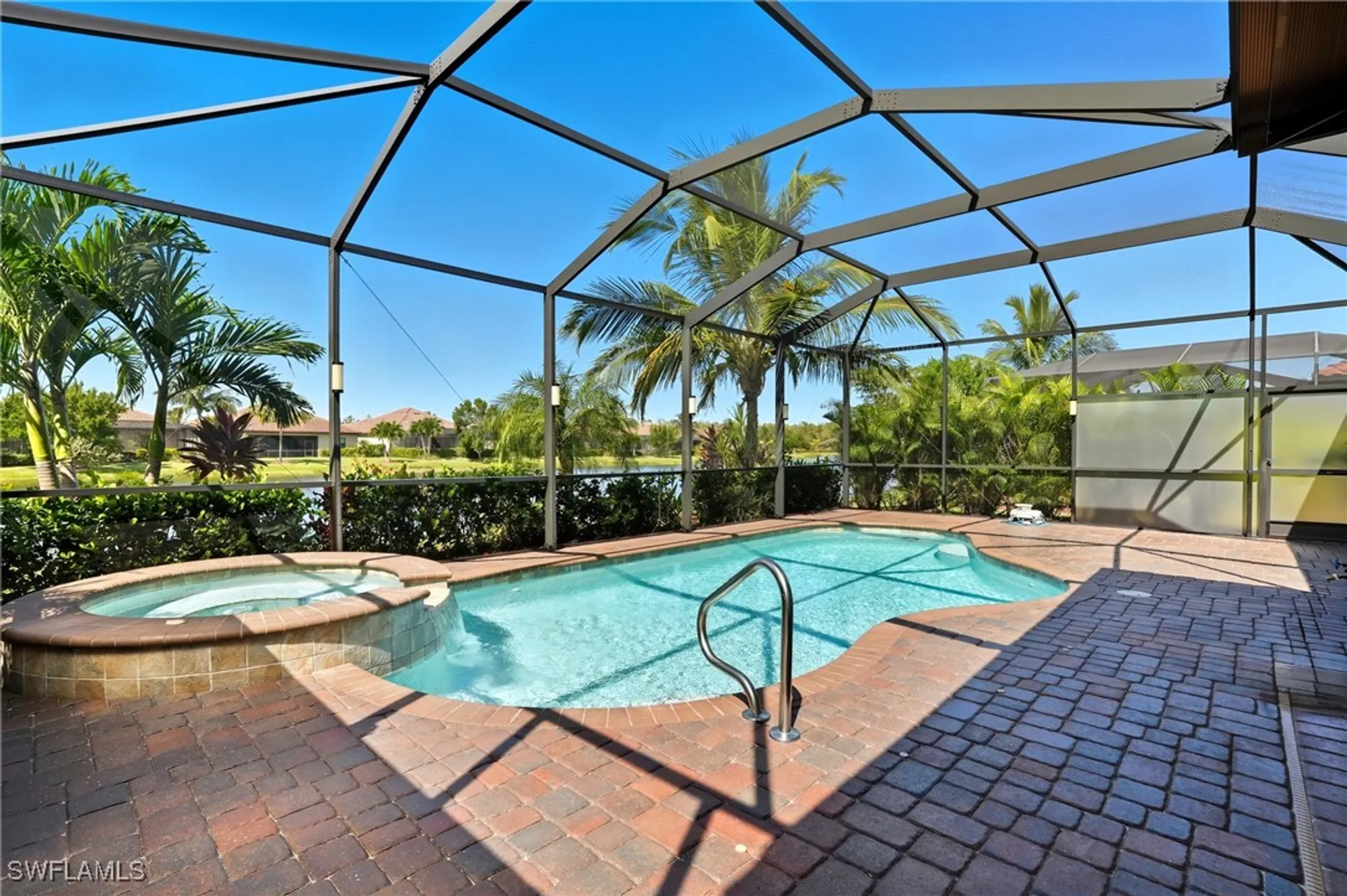 Property Slideshow image 45 of 50 | 28076 foxrock ct, Bonita Springs, FL, 34135
