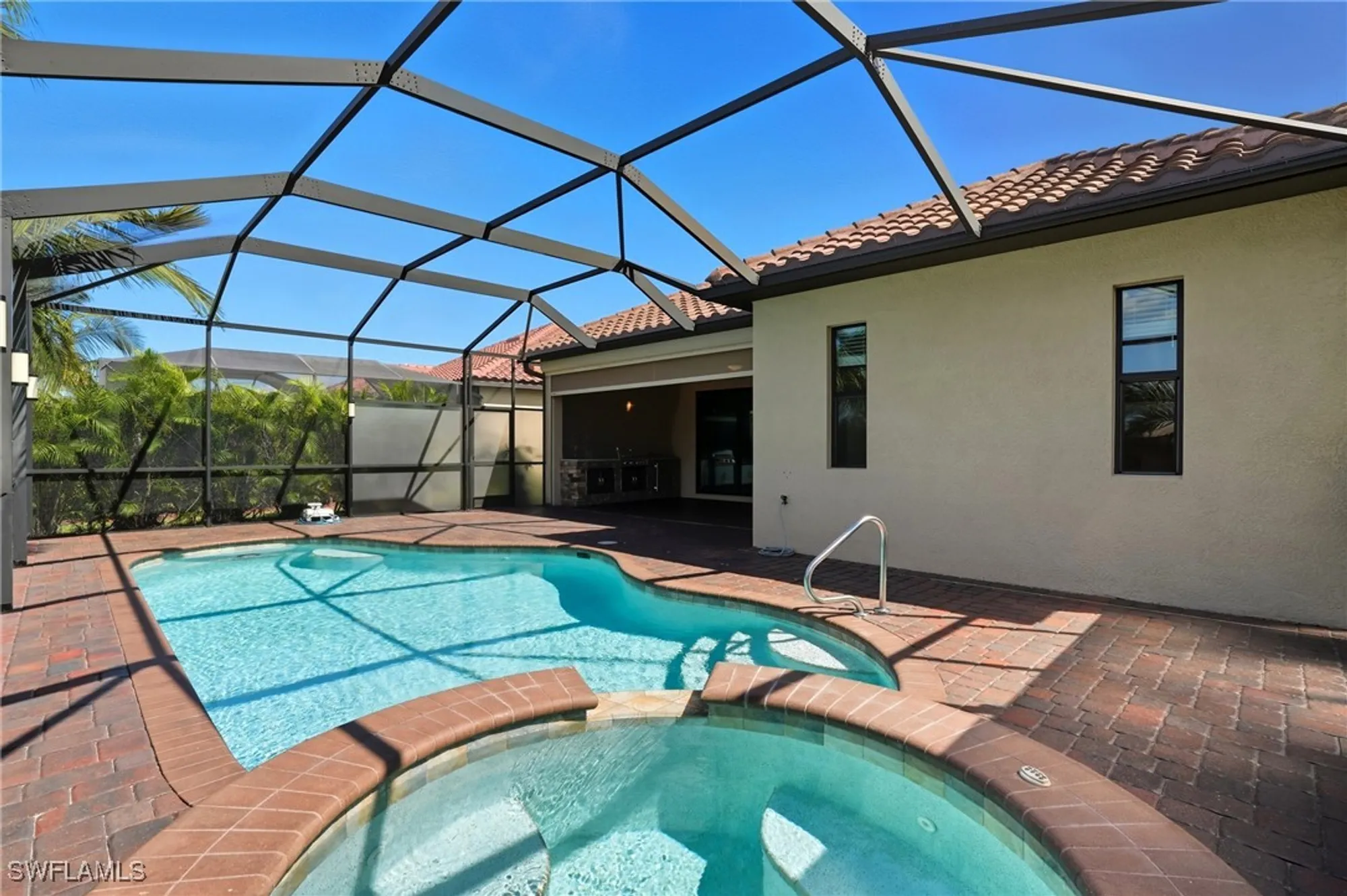 Property Slideshow image 47 of 50 | 28076 foxrock ct, Bonita Springs, FL, 34135